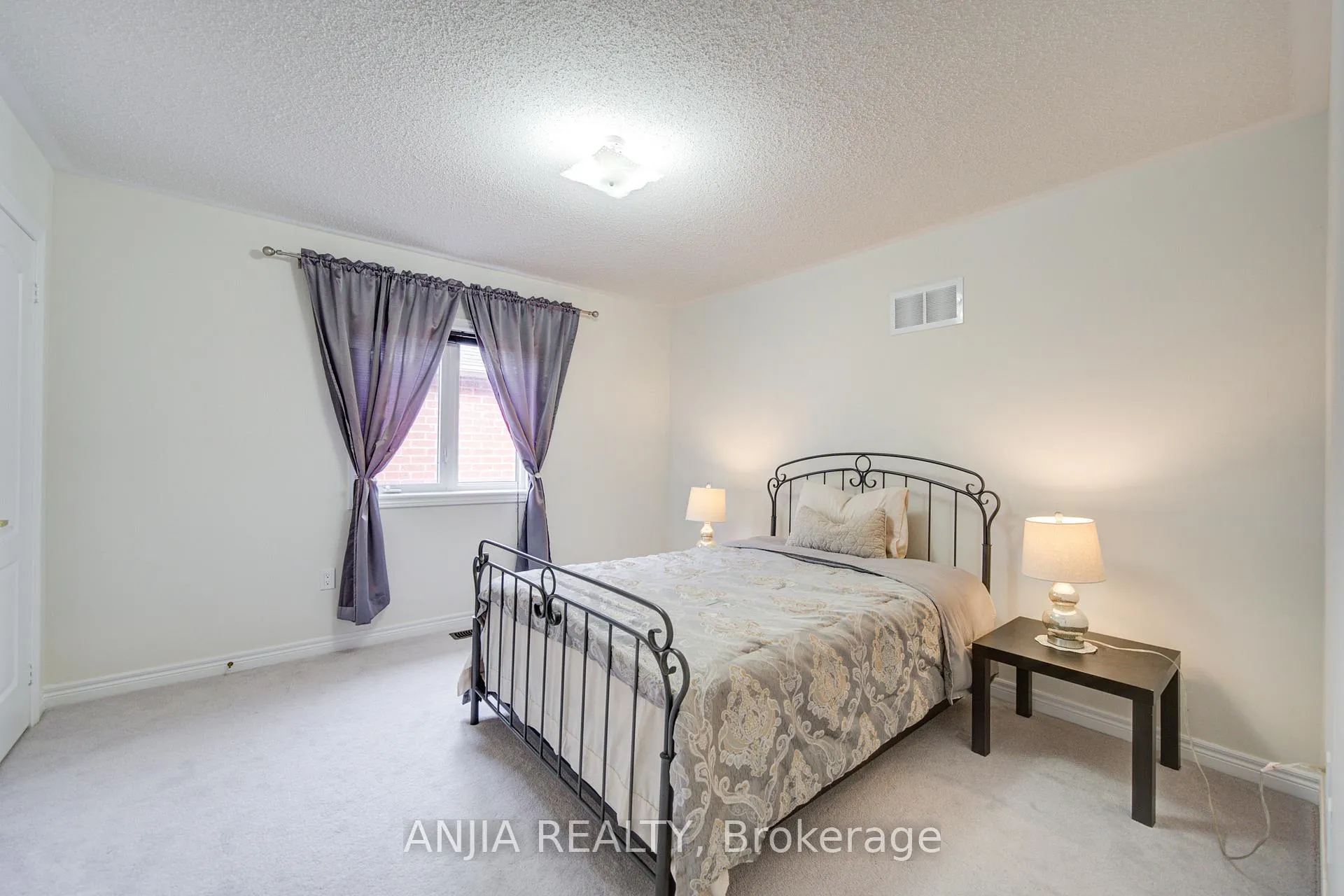 Photo 36 of 1165 Blencowe Crescent, Newmarket, Stonehaven-Wyndham — HOMEH
