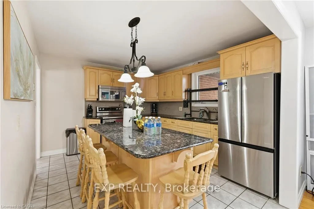 Photo 8 of 364 Roselawn Place, Waterloo, North Lakeshore — HOMEH