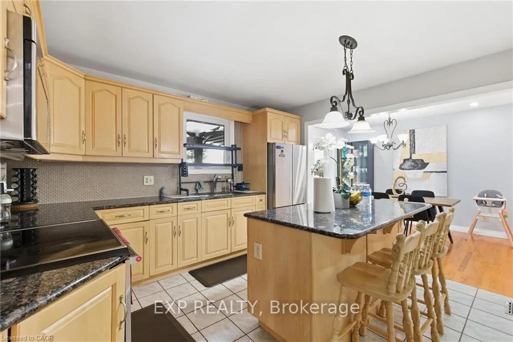 Photo 12 of 364 Roselawn Place, Waterloo, North Lakeshore — HOMEH