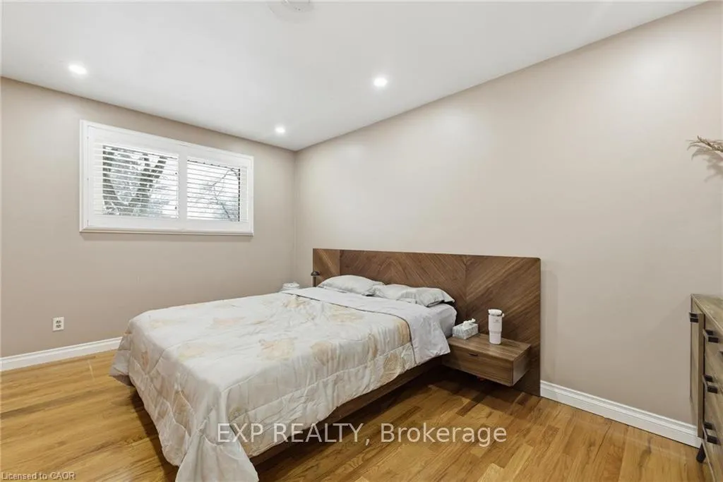 Photo 18 of 364 Roselawn Place, Waterloo, North Lakeshore — HOMEH