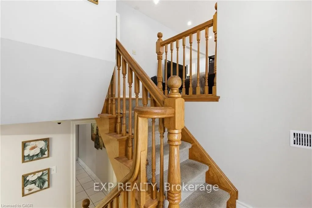 Photo 19 of 364 Roselawn Place, Waterloo, North Lakeshore — HOMEH