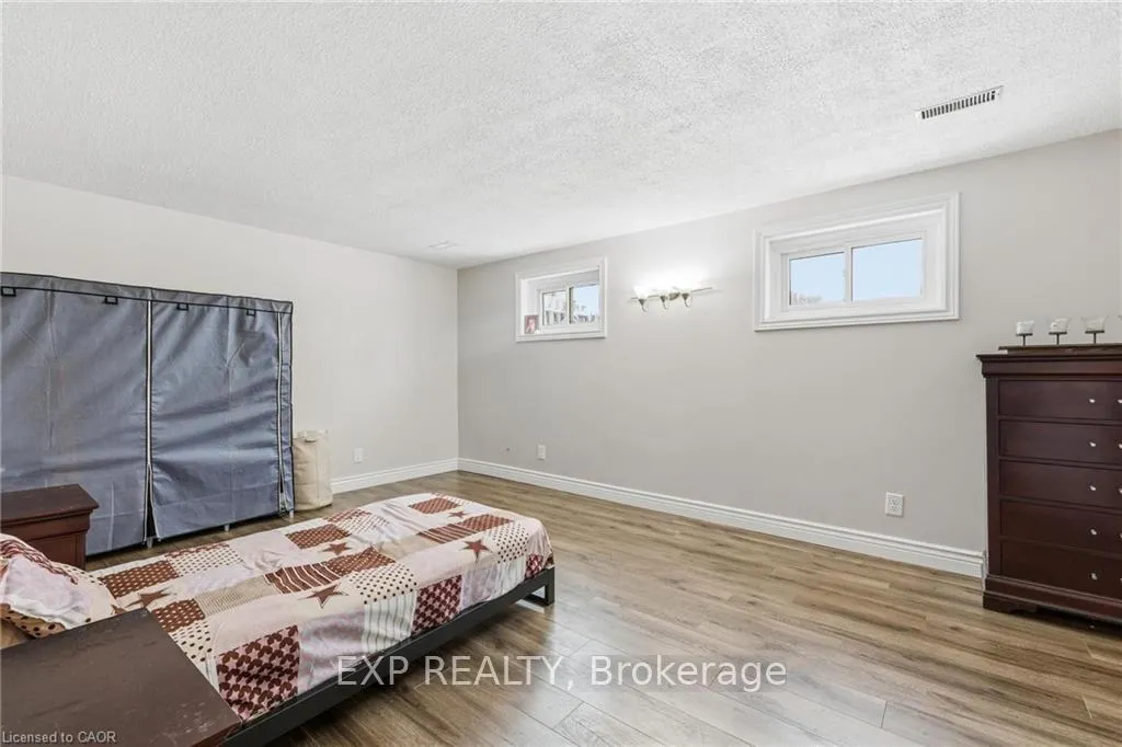 Photo 24 of 364 Roselawn Place, Waterloo, North Lakeshore — HOMEH