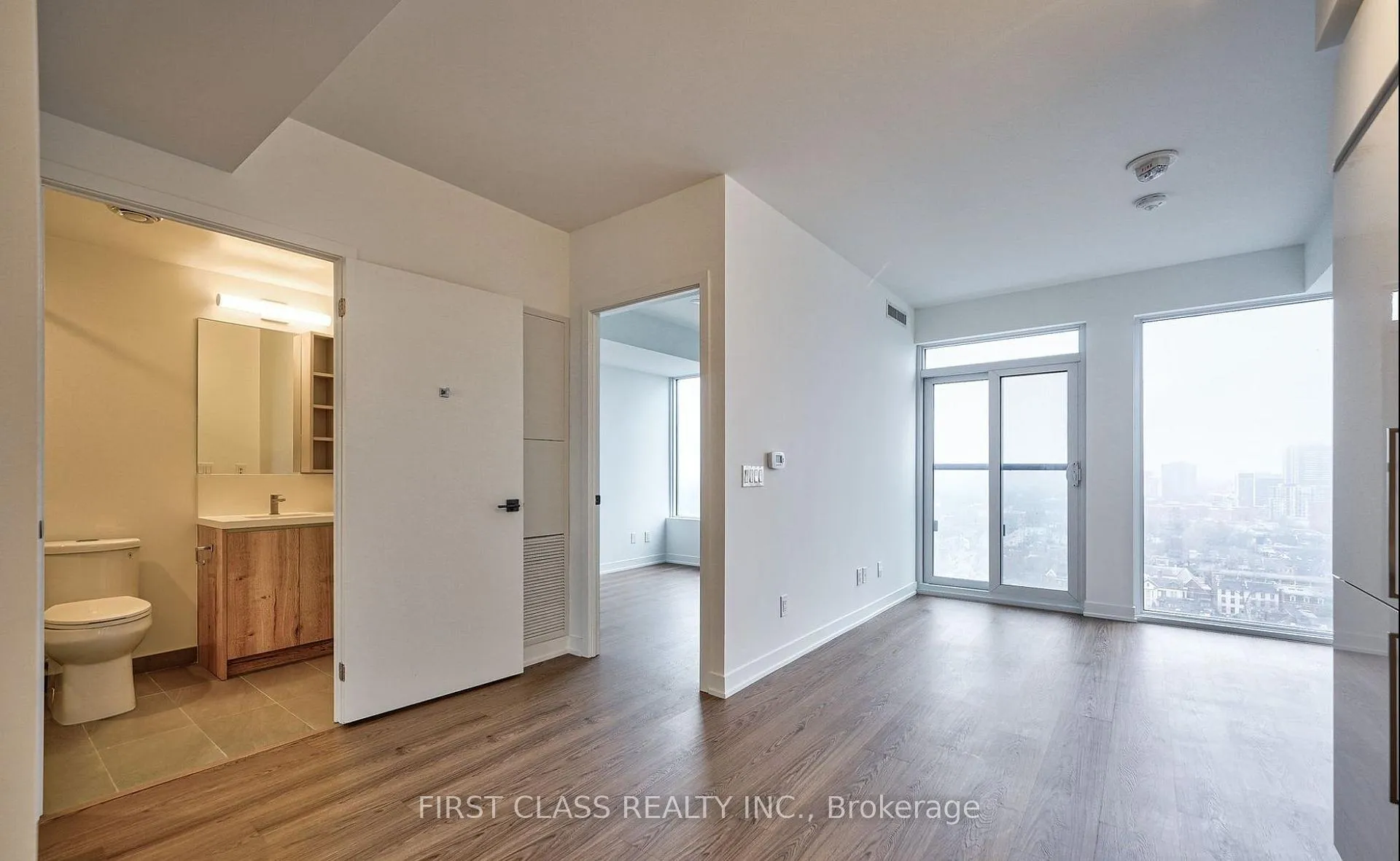 Photo 11 of Unit 2011, 319 Jarvis Street E, Toronto, Church-Yonge Corridor — HOMEH