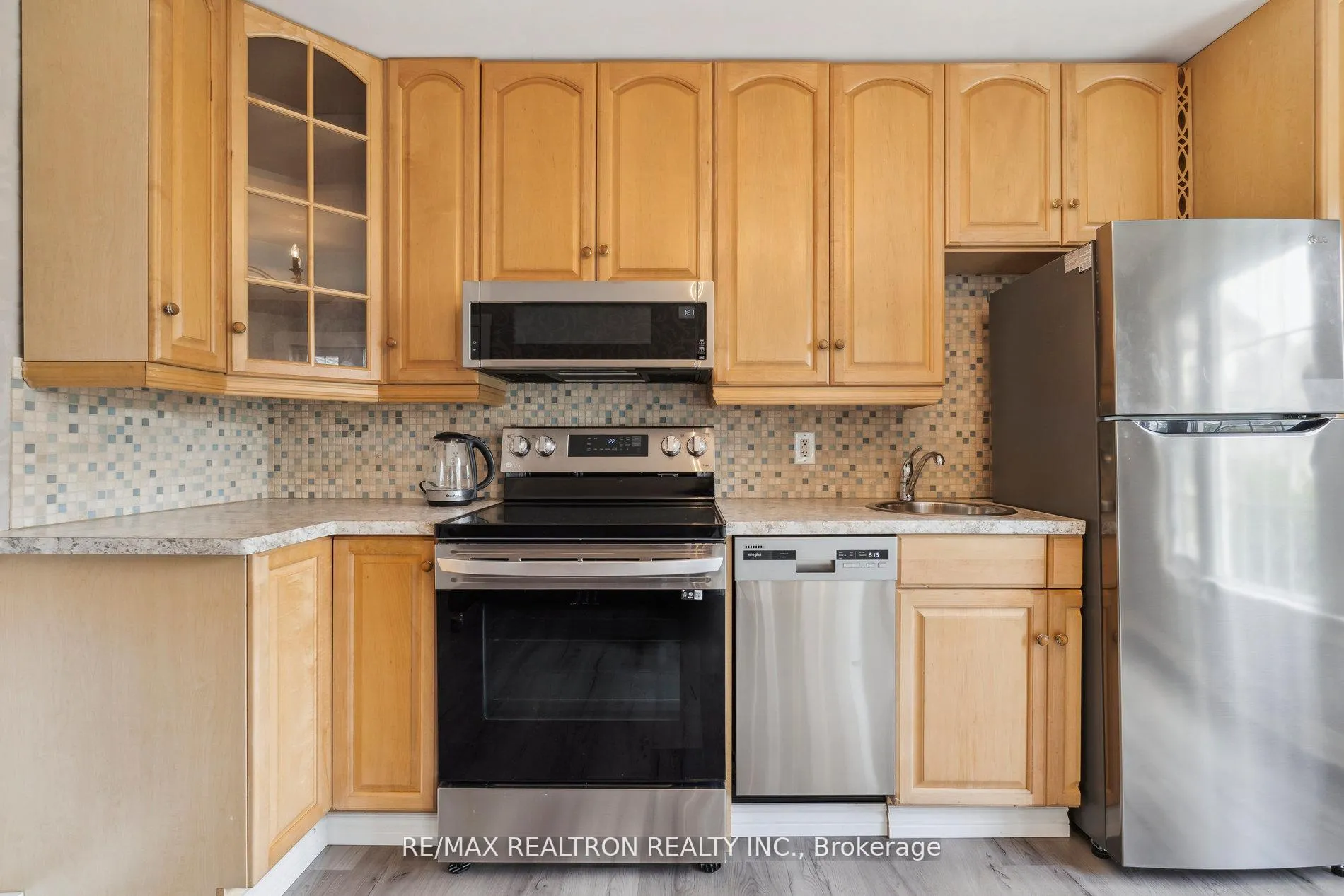 Photo 7 of 4844 Sixth Avenue, Niagara Falls, Cherrywood — HOMEH
