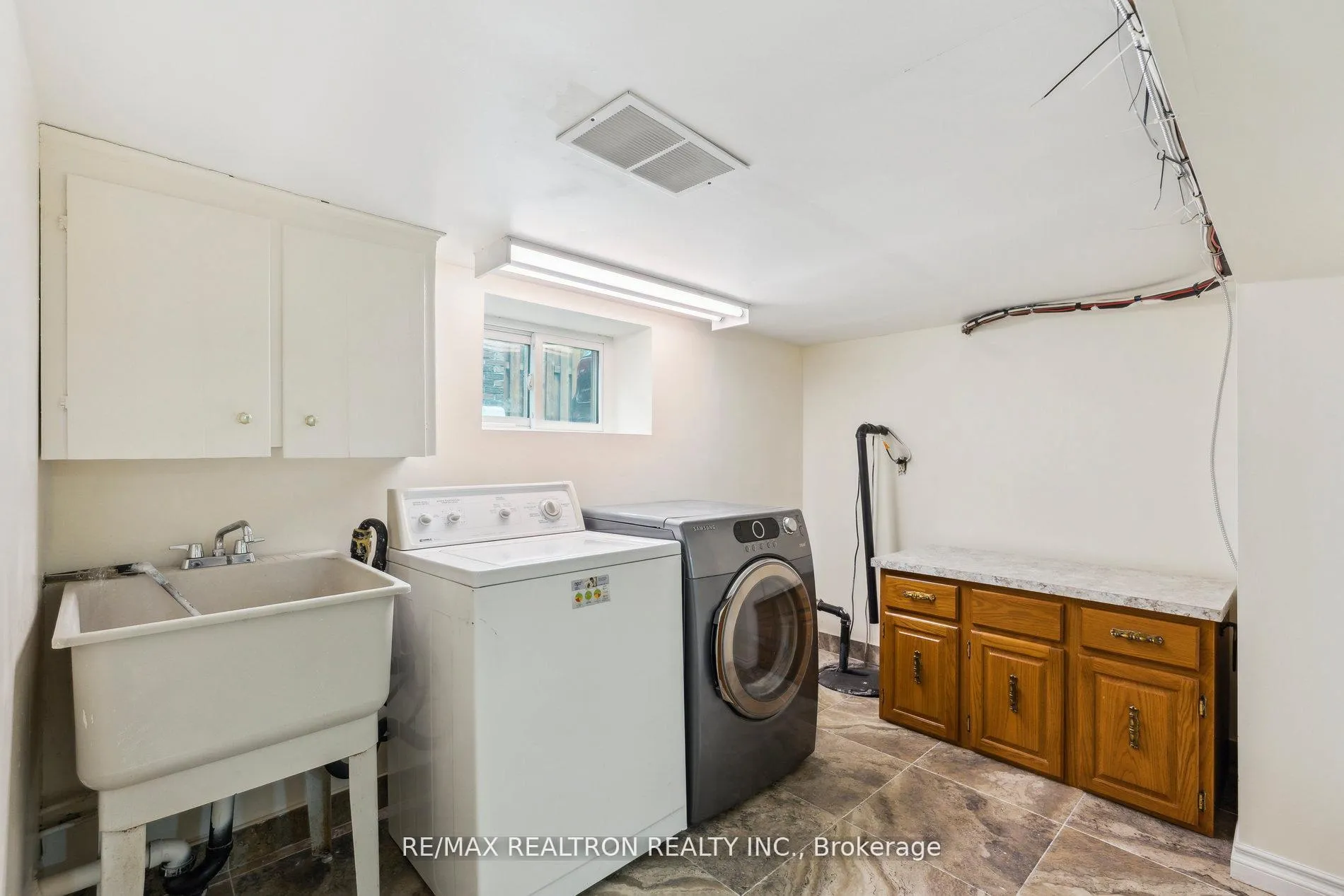 Photo 24 of 4844 Sixth Avenue, Niagara Falls, Cherrywood — HOMEH