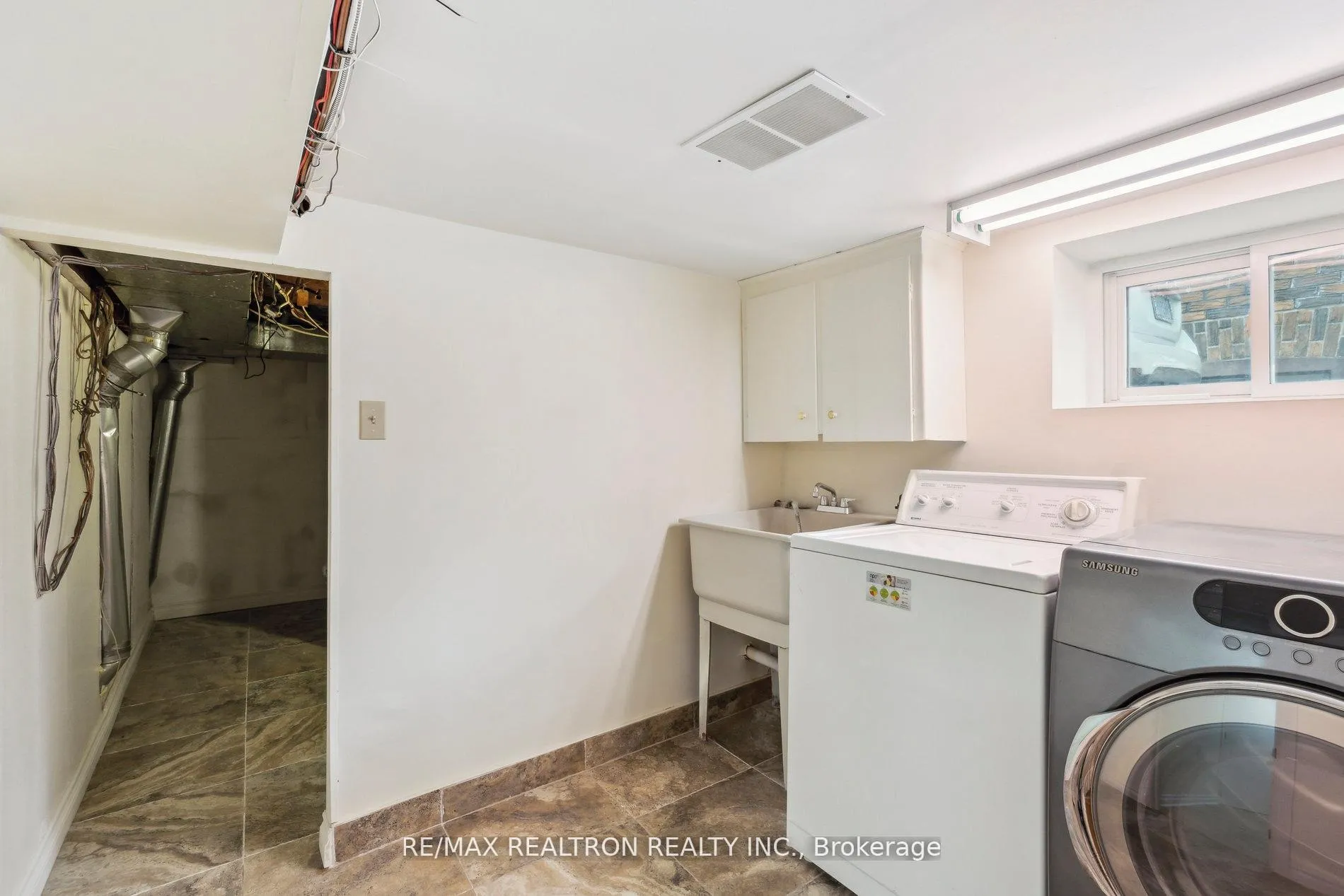 Photo 25 of 4844 Sixth Avenue, Niagara Falls, Cherrywood — HOMEH