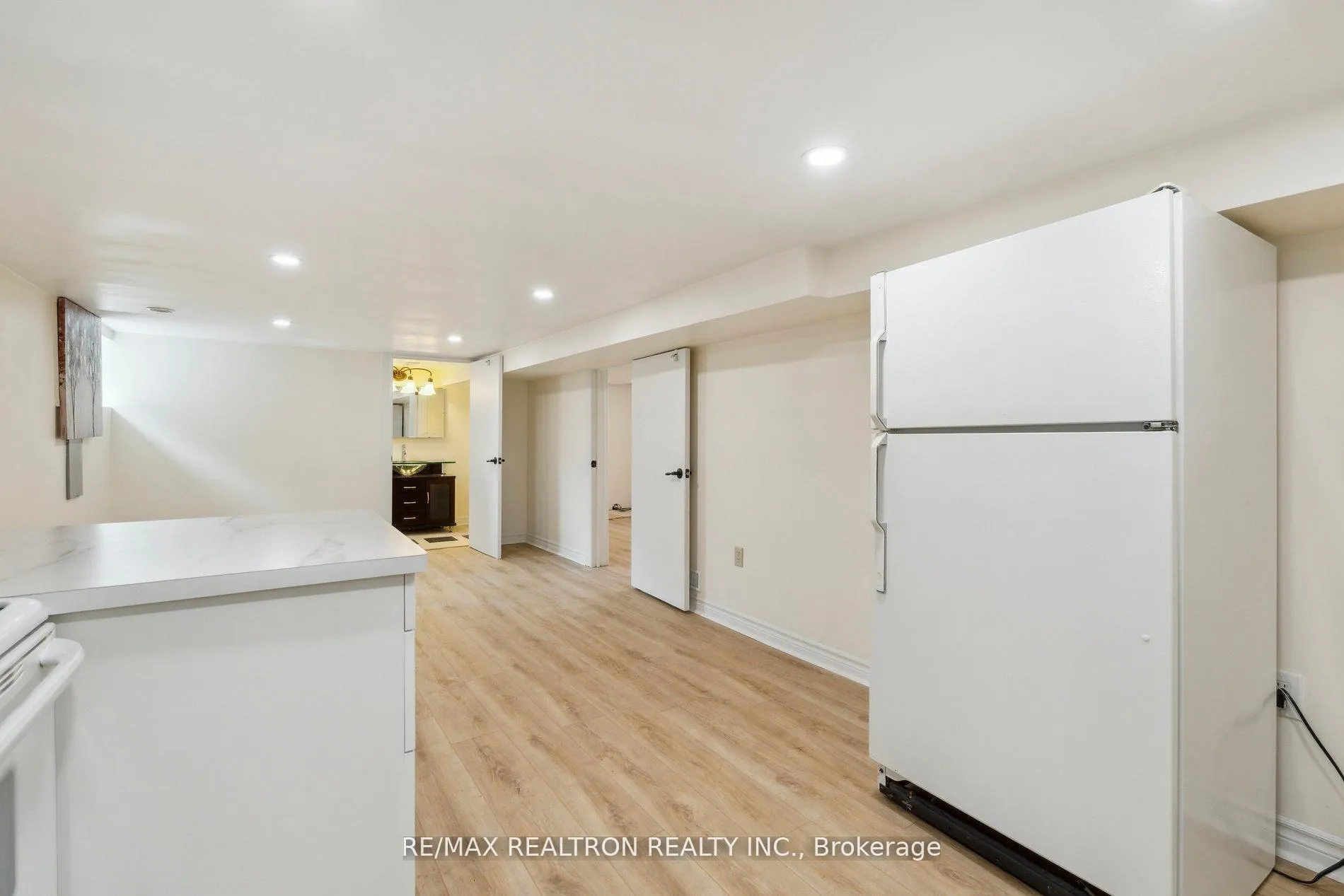 Photo 28 of 4844 Sixth Avenue, Niagara Falls, Cherrywood — HOMEH