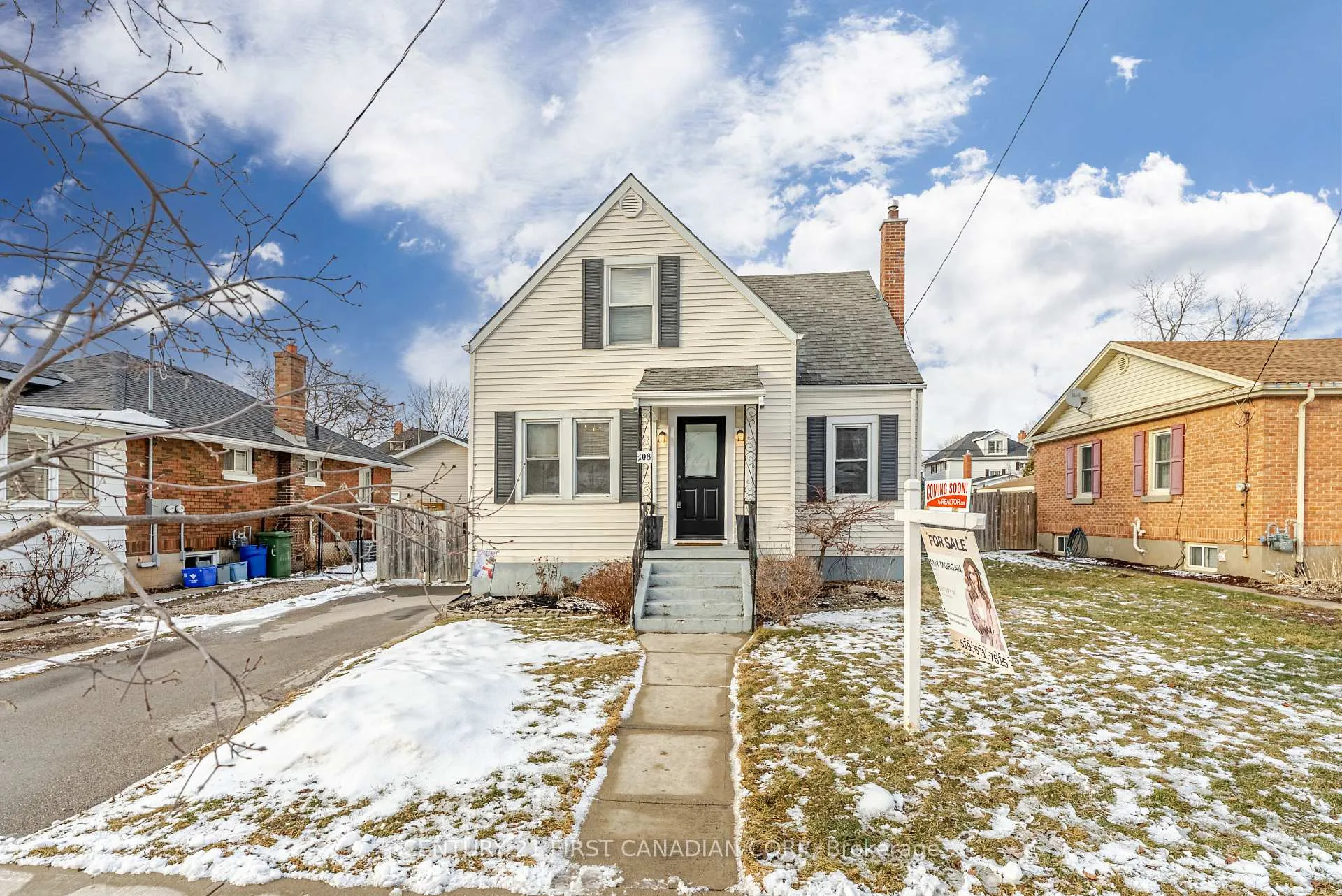 Photo 8 of 108 Myrtle Street, St. Thomas — HOMEH