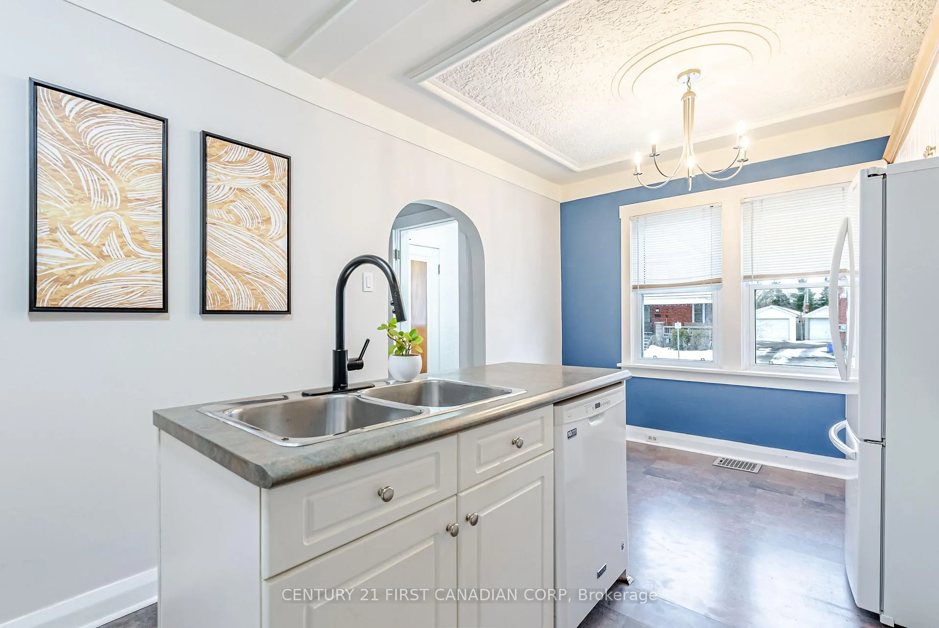 Photo 16 of 108 Myrtle Street, St. Thomas — HOMEH