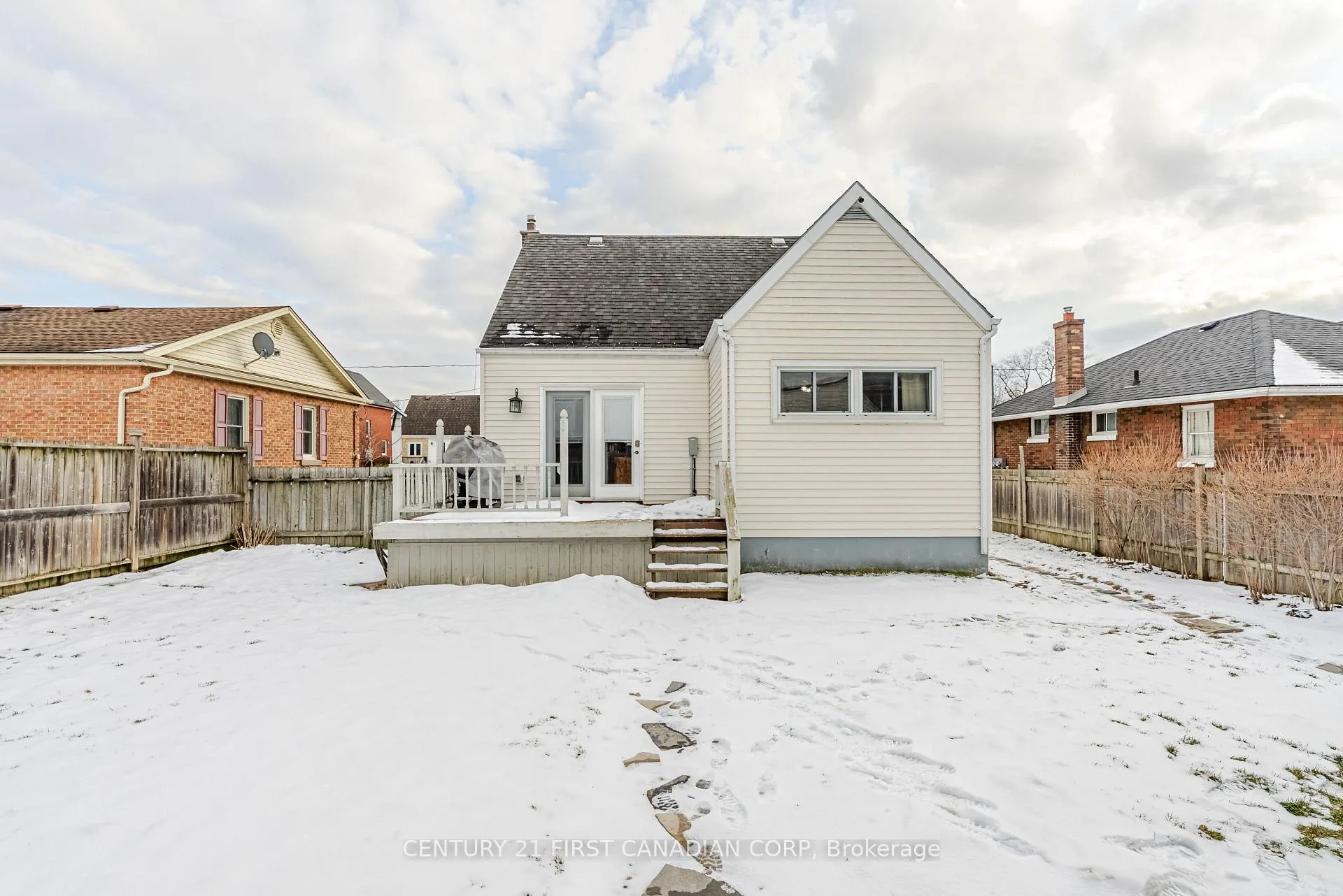 Photo 38 of 108 Myrtle Street, St. Thomas — HOMEH