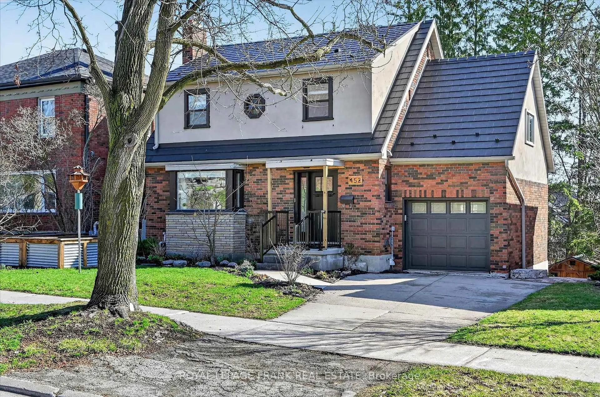 Photo 2 of 452 Gordon Avenue, Peterborough, Town Ward 3 — HOMEH