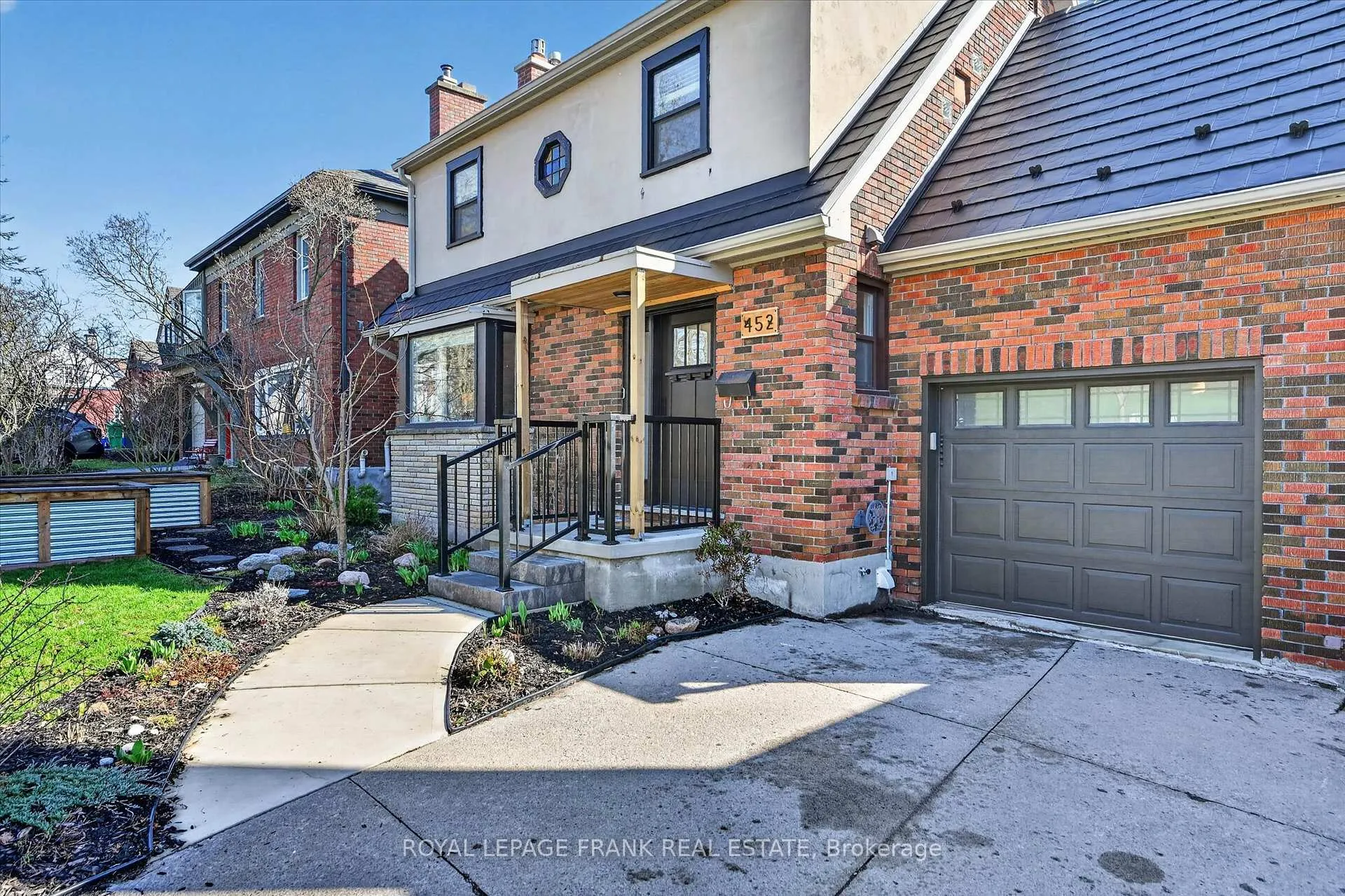 Photo 4 of 452 Gordon Avenue, Peterborough, Town Ward 3 — HOMEH