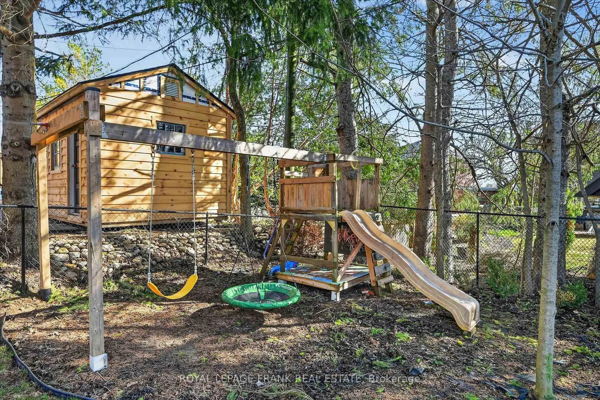 Photo 45 of 452 Gordon Avenue, Peterborough, Town Ward 3 — HOMEH