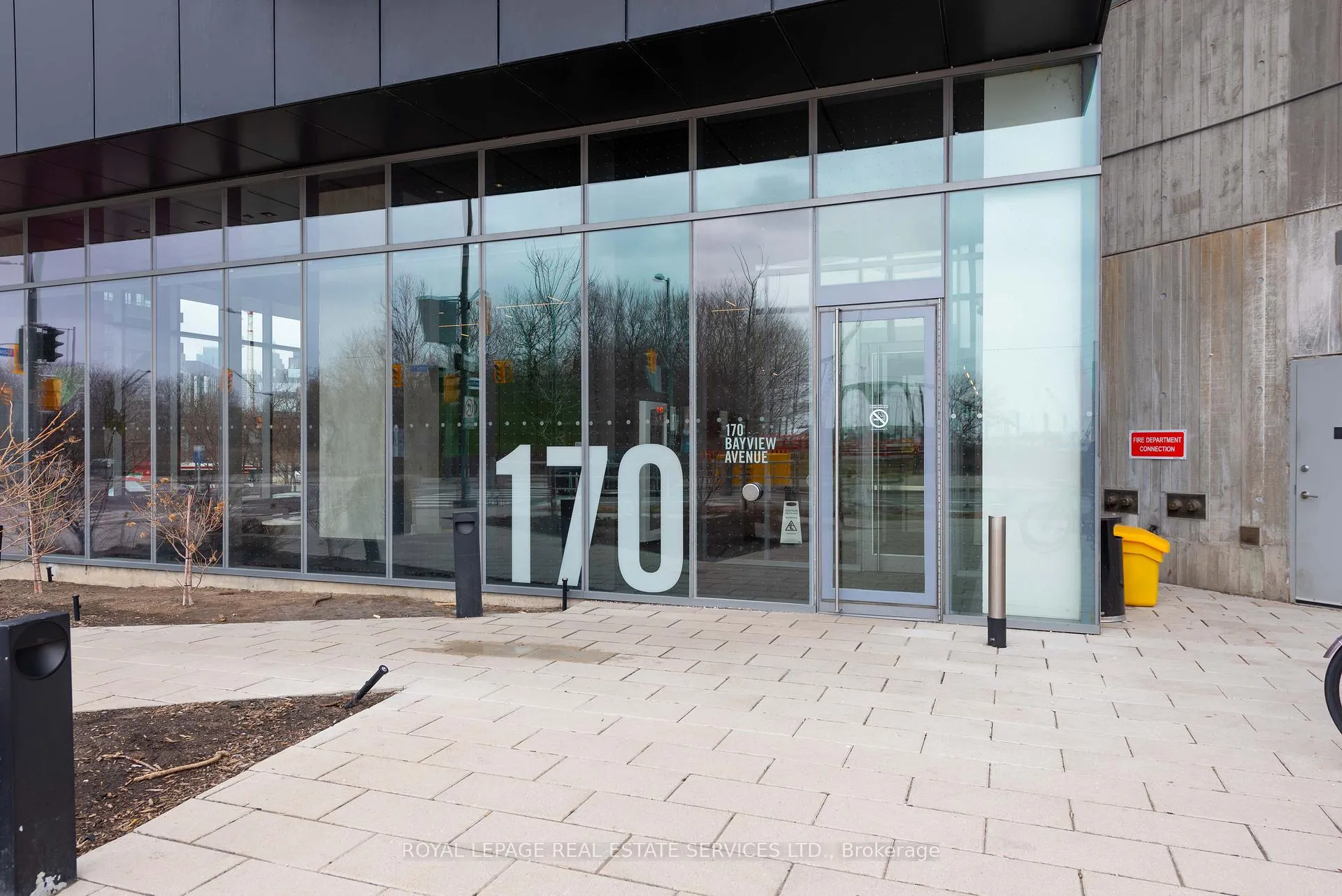 Photo 2 of Unit 711, 170 Bayview Avenue, Toronto, Waterfront Communities — HOMEH