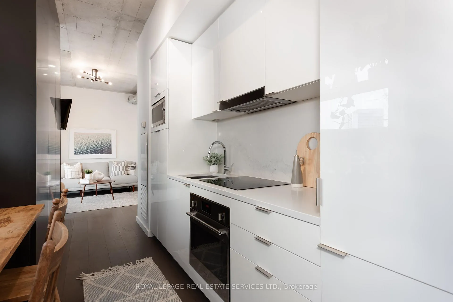 Photo 14 of Unit 711, 170 Bayview Avenue, Toronto, Waterfront Communities — HOMEH