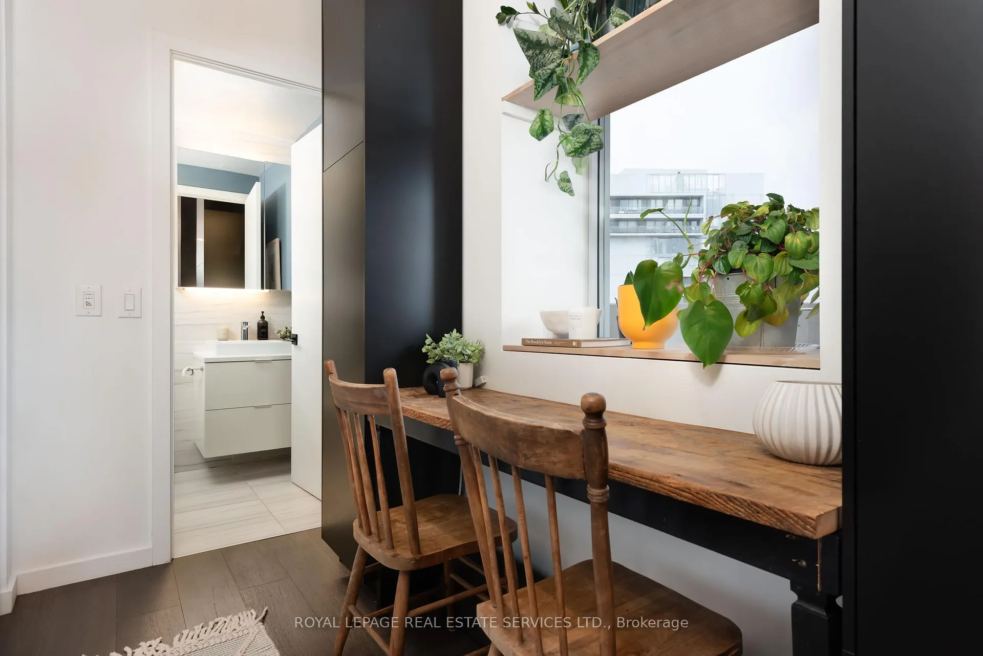 Photo 15 of Unit 711, 170 Bayview Avenue, Toronto, Waterfront Communities — HOMEH