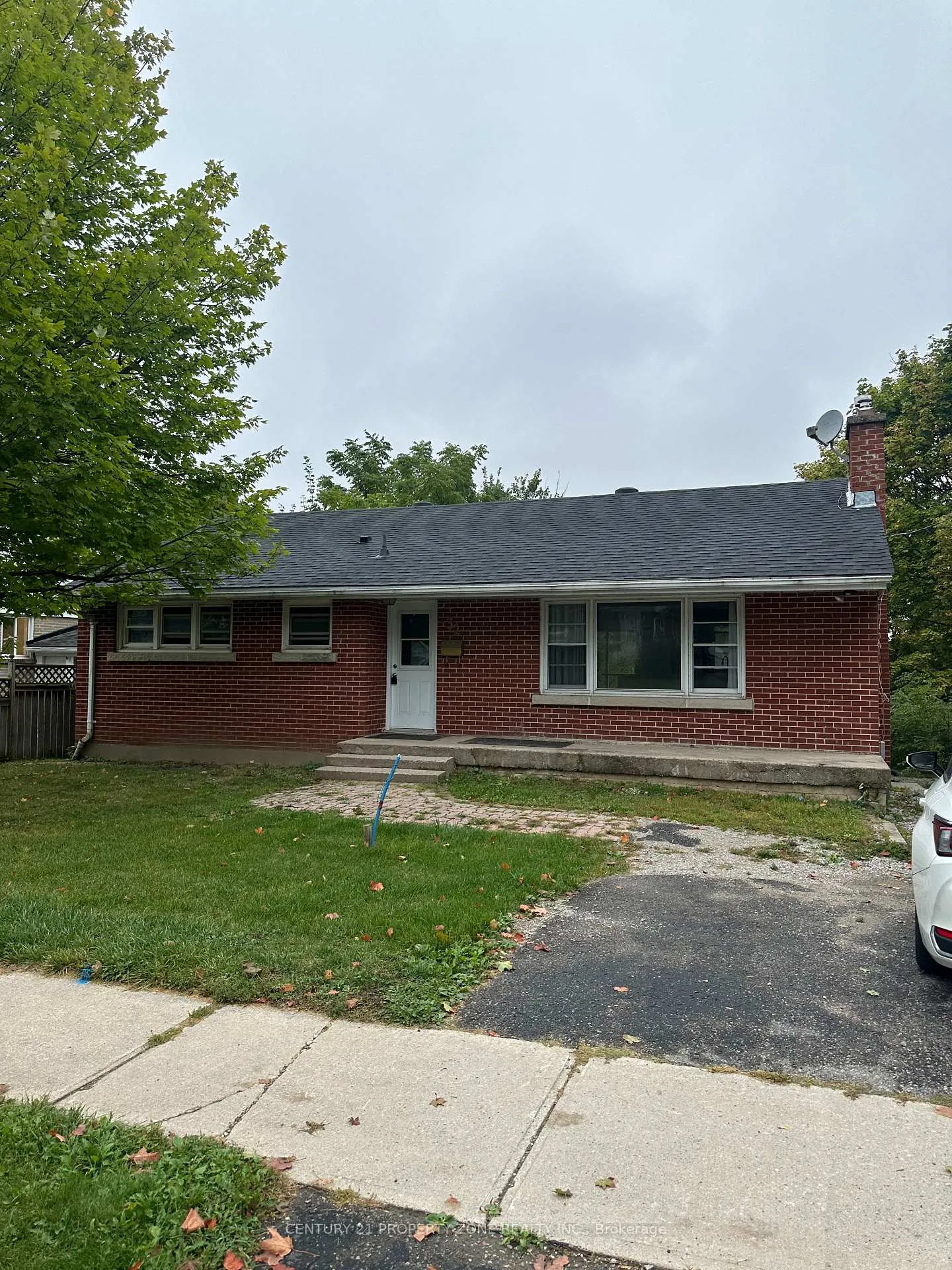 Photo 1 of Unit Upper, 32 Shannon Street, Barrie, Wellington — HOMEH