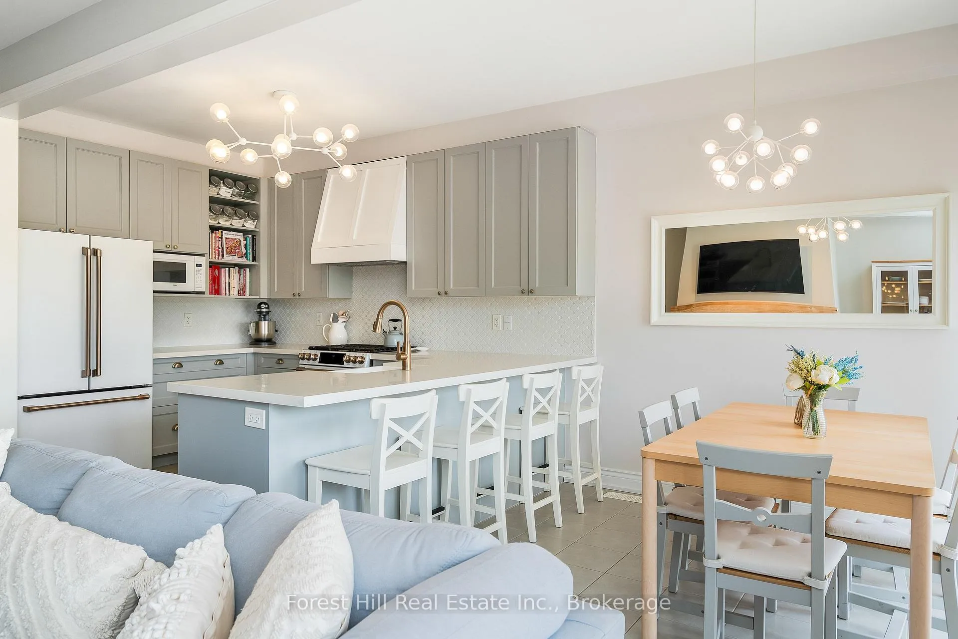 Photo 8 of 222 Springfield Crescent, Clearview, Stayner — HOMEH