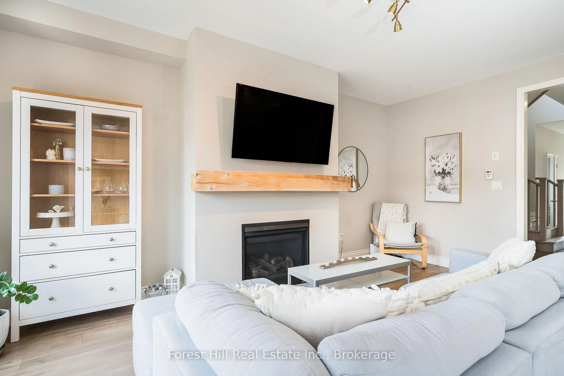 Photo 13 of 222 Springfield Crescent, Clearview, Stayner — HOMEH