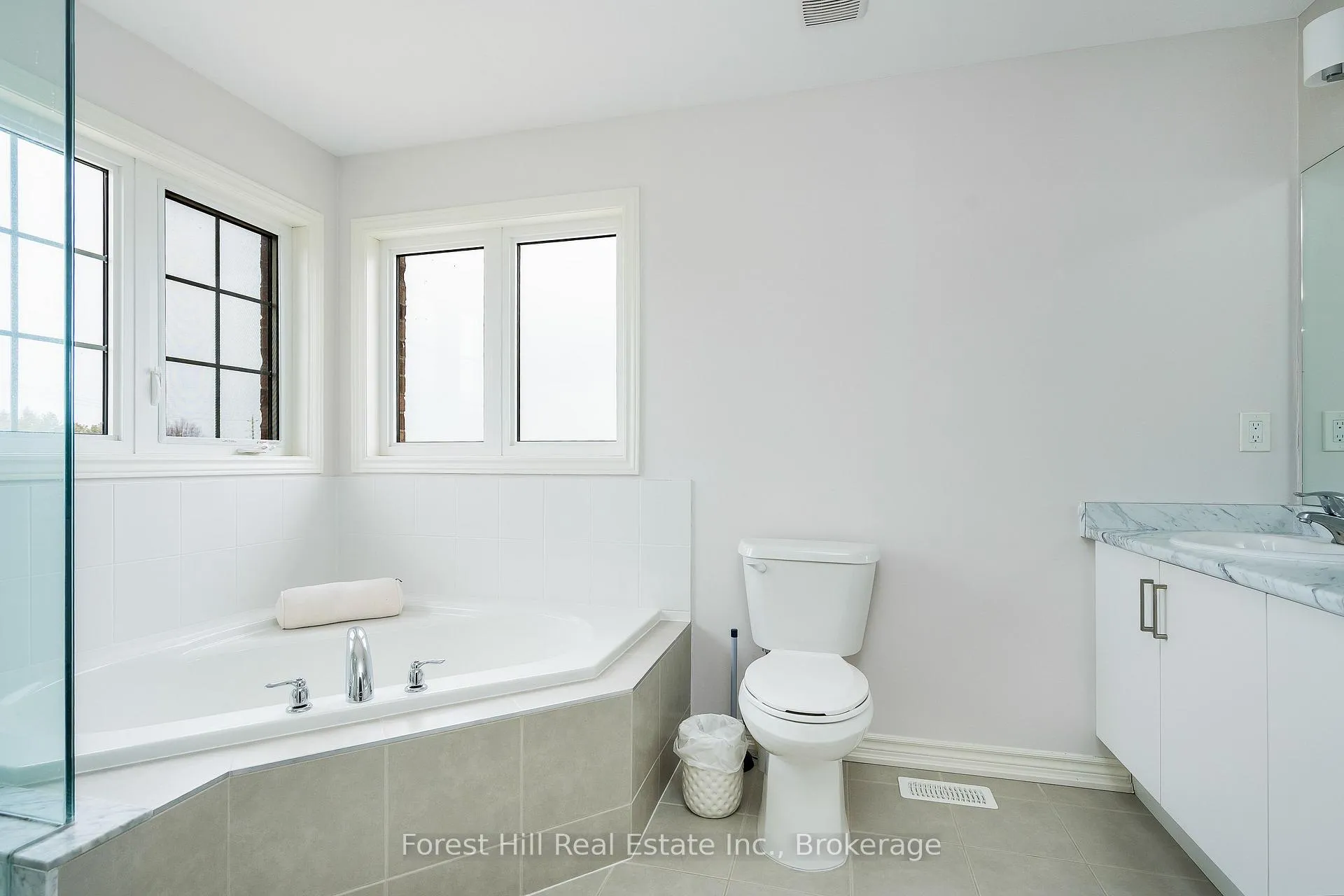 Photo 27 of 222 Springfield Crescent, Clearview, Stayner — HOMEH