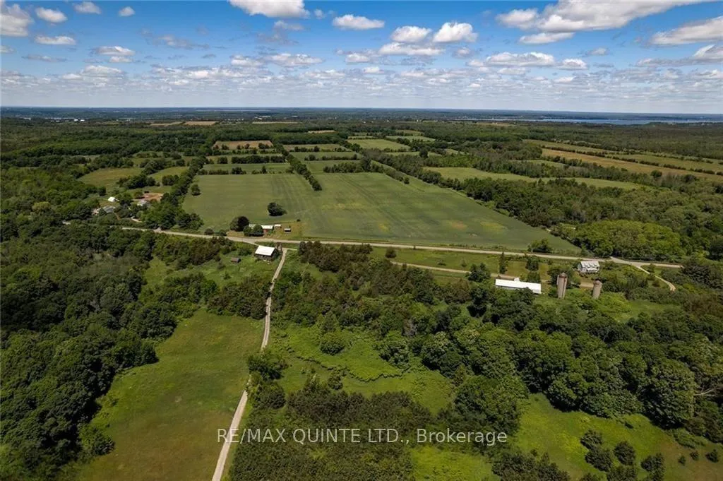 Photo 3 of 3292 County Road 8, Prince Edward County, North Marysburg Ward — HOMEH