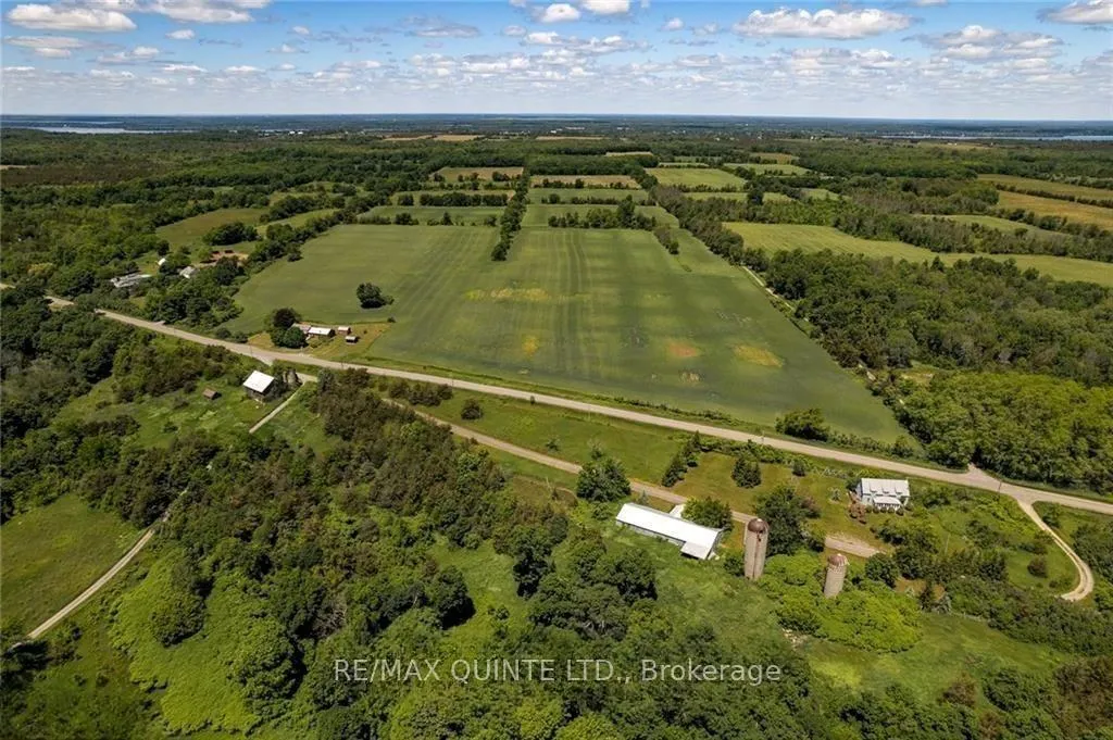 Photo 5 of 3292 County Road 8, Prince Edward County, North Marysburg Ward — HOMEH