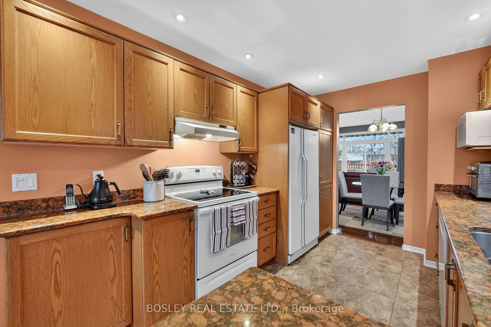 Photo 9 of Unit 34, 121 Glen Morris Drive, St. Catharines, Glendale/Glenridge — HOMEH