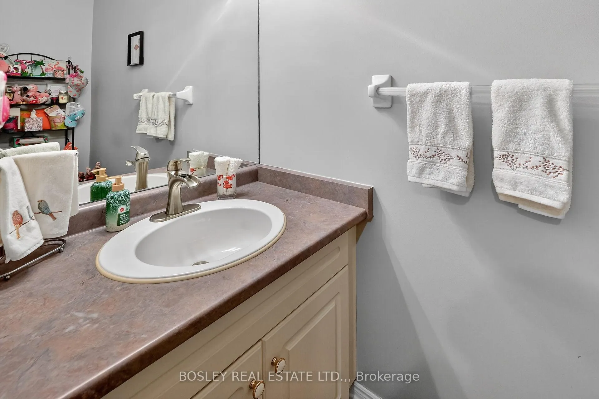 Photo 15 of Unit 34, 121 Glen Morris Drive, St. Catharines, Glendale/Glenridge — HOMEH