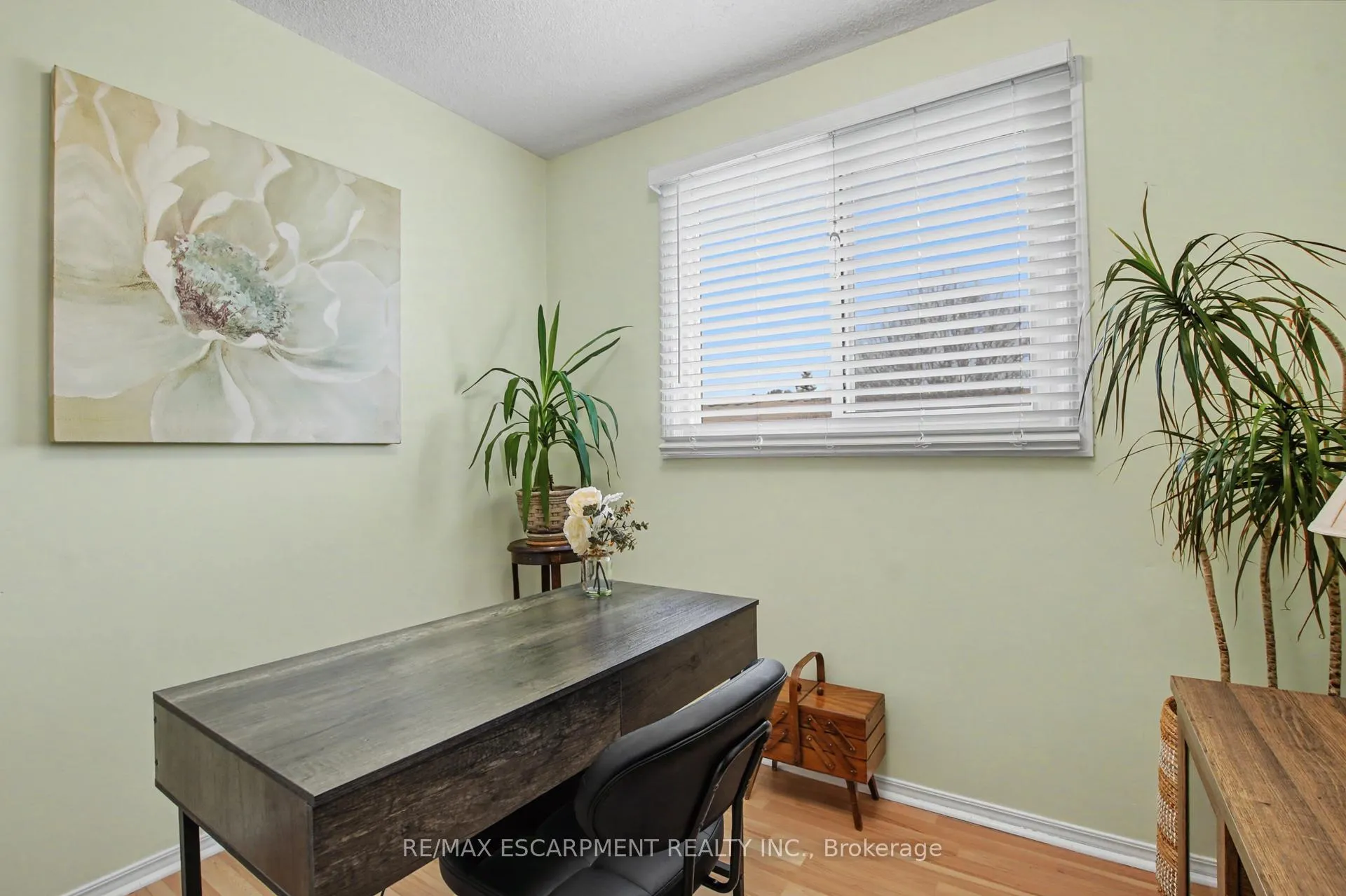Photo 21 of 21 Greystone Crescent, St. Catharines, Lakeport — HOMEH