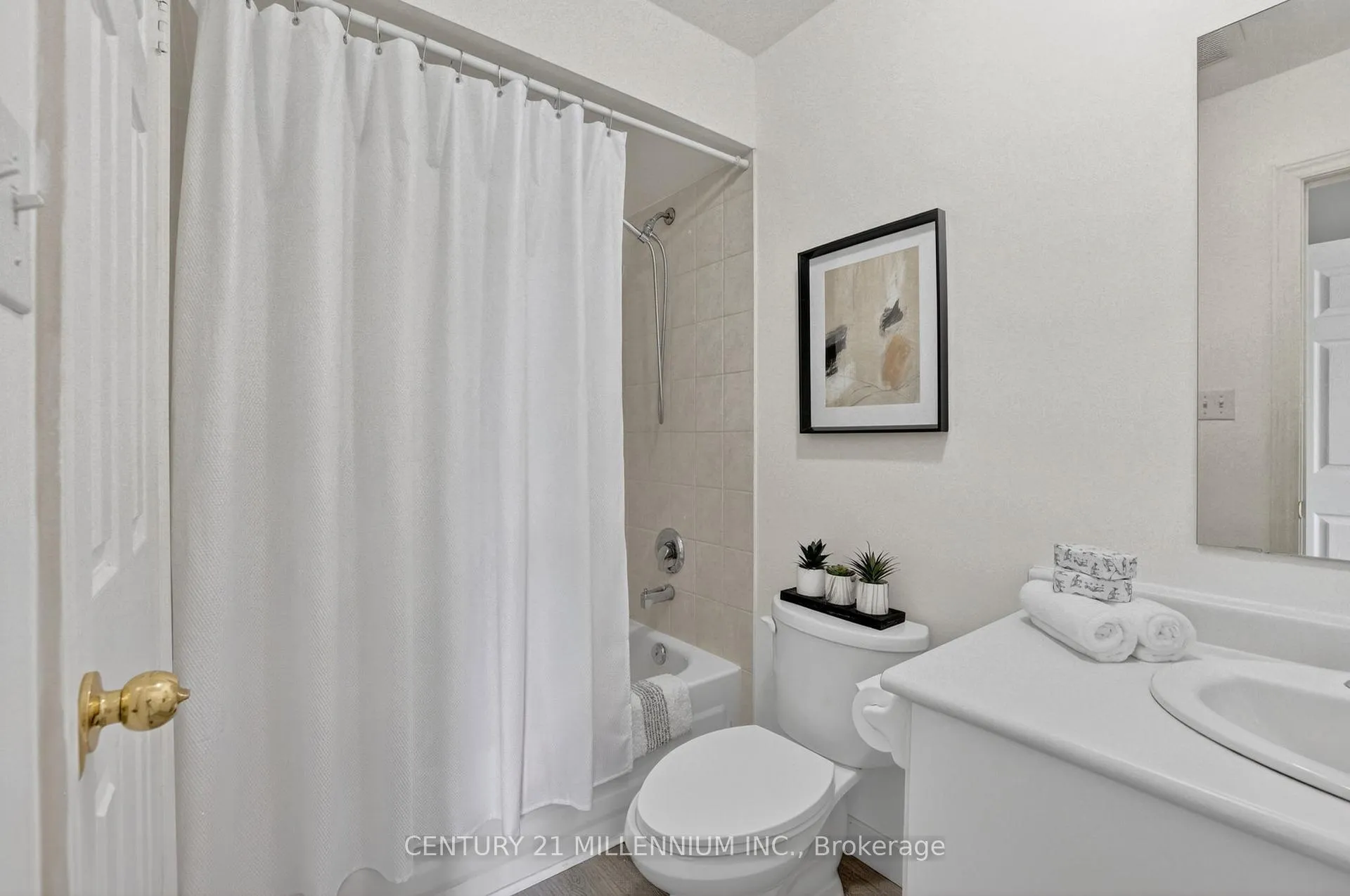 Photo 31 of Unit 97, 97 Spadina Road, Brampton, Brampton West — HOMEH