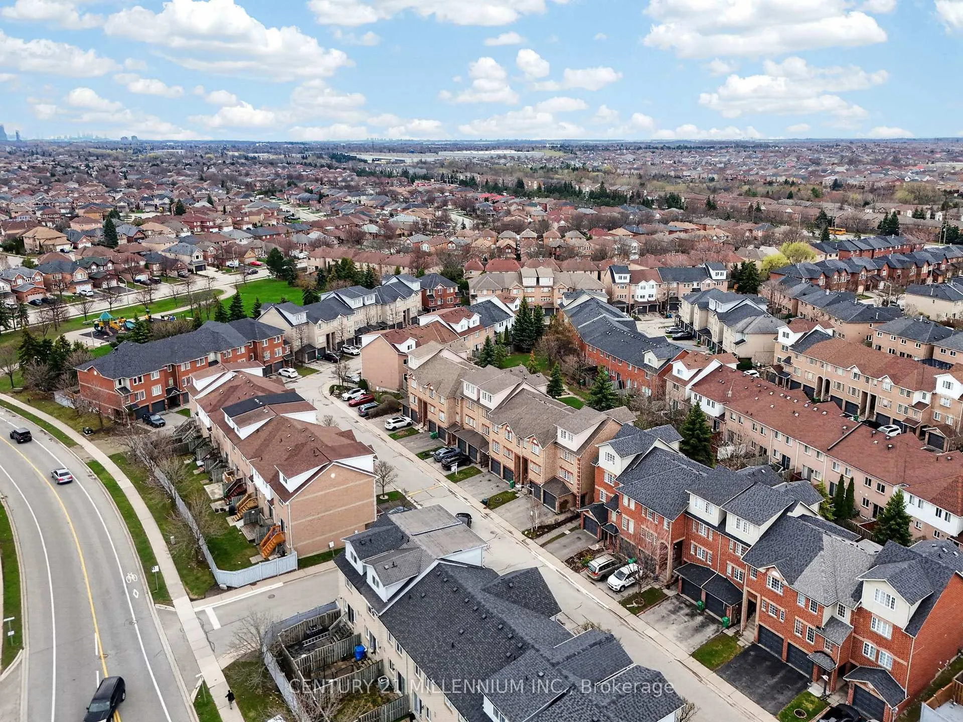 Photo 39 of Unit 97, 97 Spadina Road, Brampton, Brampton West — HOMEH