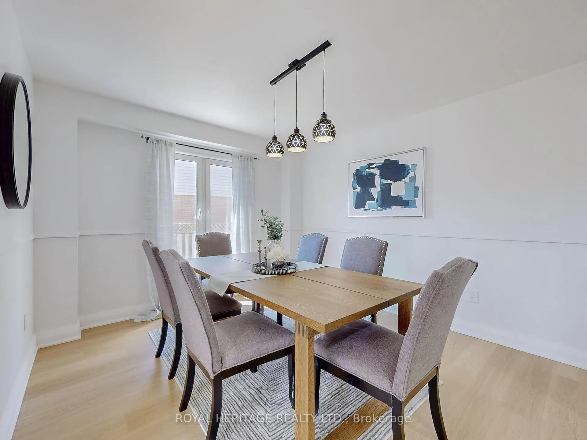 Photo 9 of 34 Barbour Crescent, Ajax, South East — HOMEH