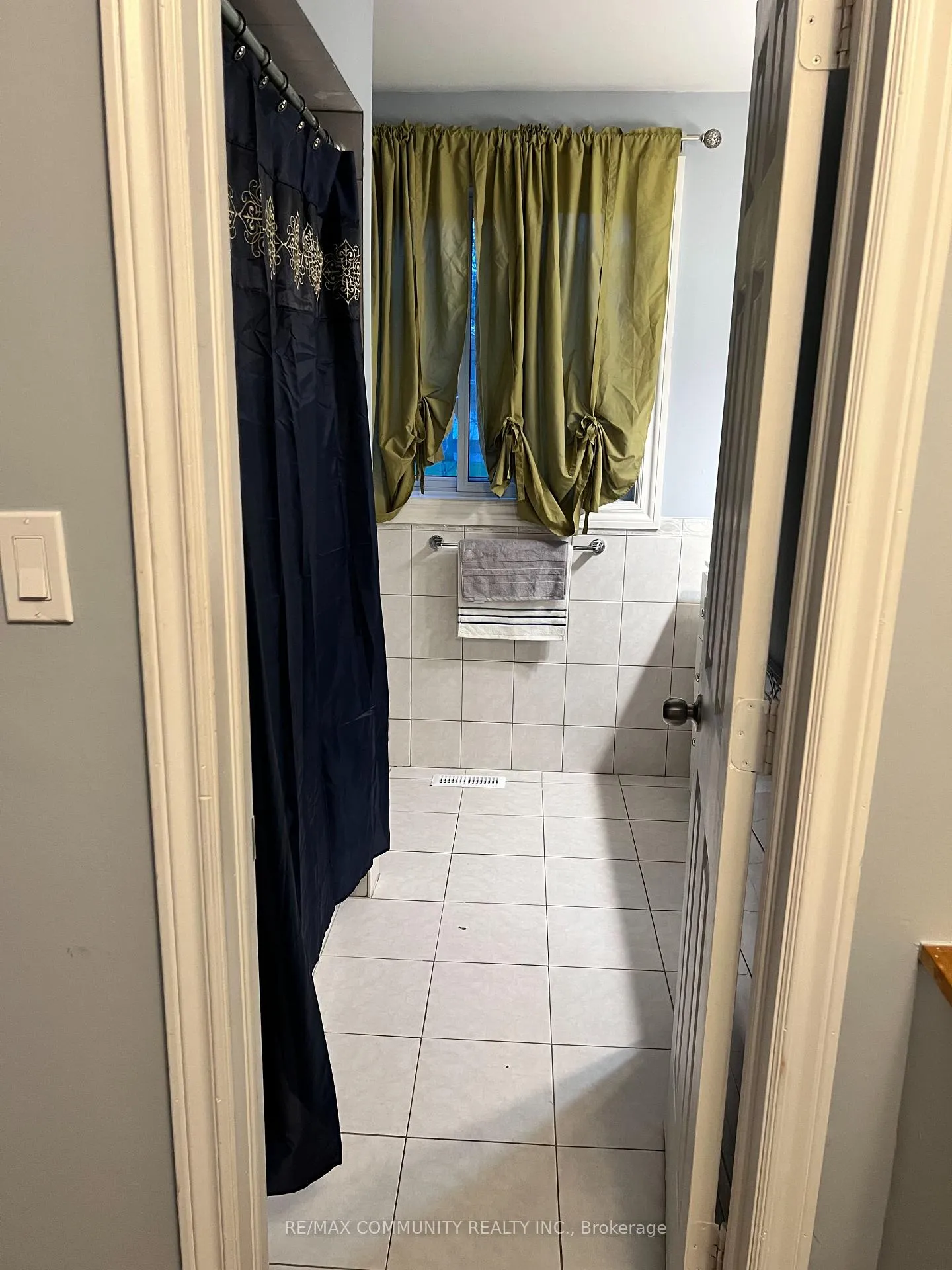 Photo 66 of 37 Vodden Court, Brampton, Brampton North — HOMEH