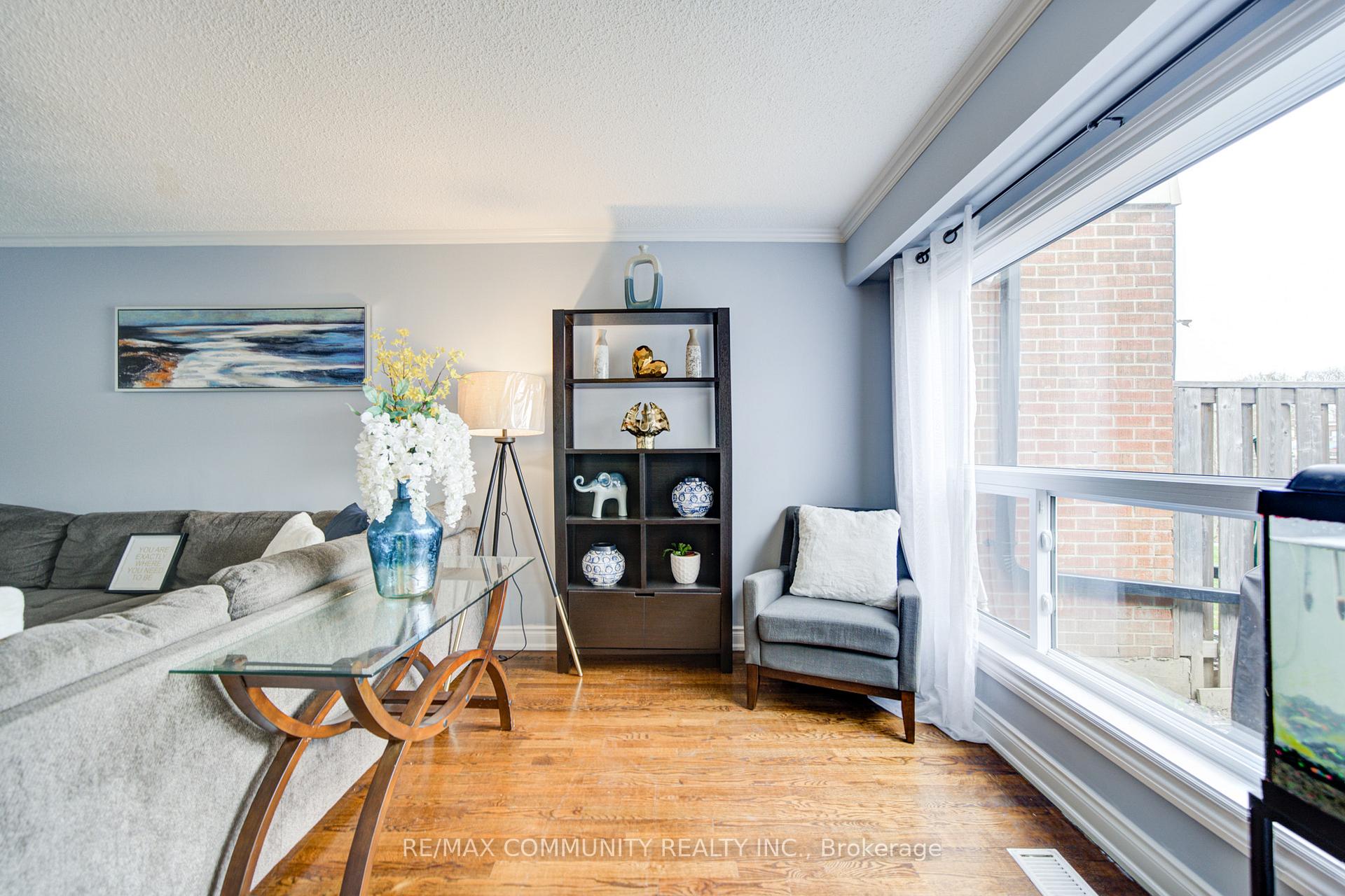 Photo 15 of 37 Vodden Court, Brampton, Brampton North — HOMEH