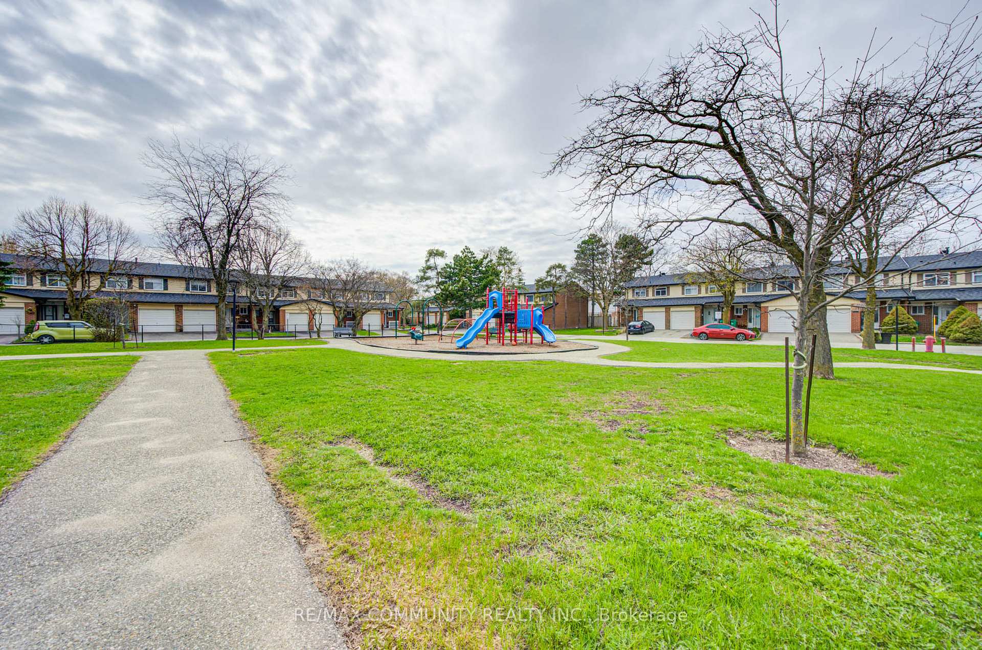 Photo 50 of 37 Vodden Court, Brampton, Brampton North — HOMEH