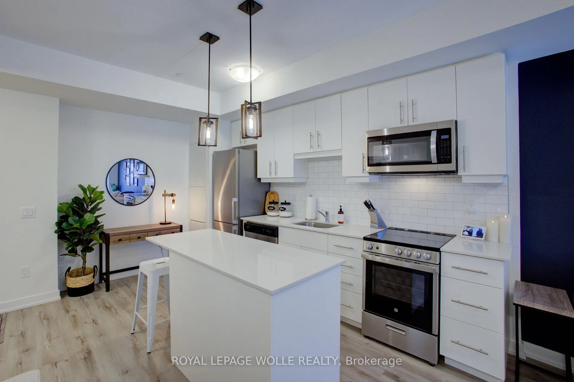 Photo 8 of Unit #208, 243 Northfield Drive E, Waterloo — HOMEH
