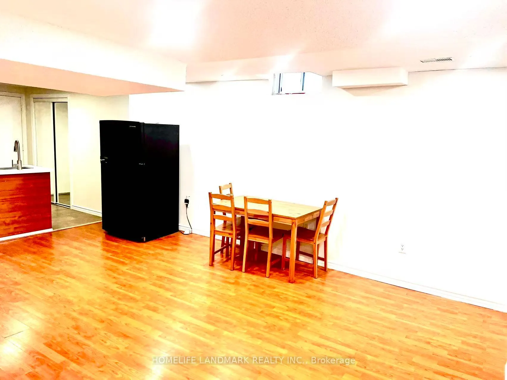 Photo 6 of Unit Bsmt, 17 Ferncliffe Crescent, Markham, Cedarwood — HOMEH
