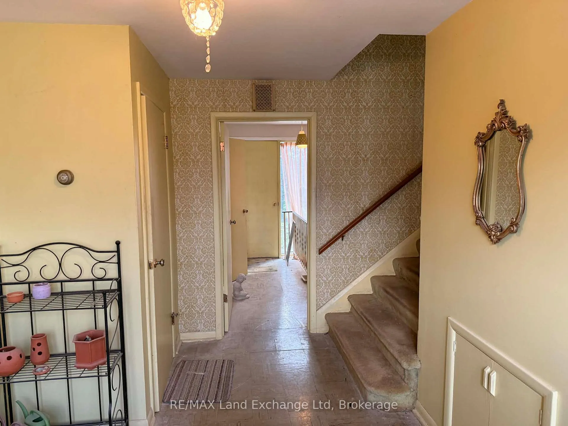 Photo 4 of 301 Summit Drive, North Huron, Wingham — HOMEH