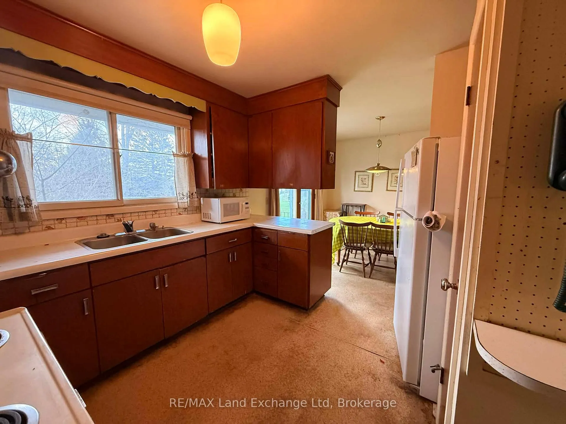 Photo 10 of 301 Summit Drive, North Huron, Wingham — HOMEH