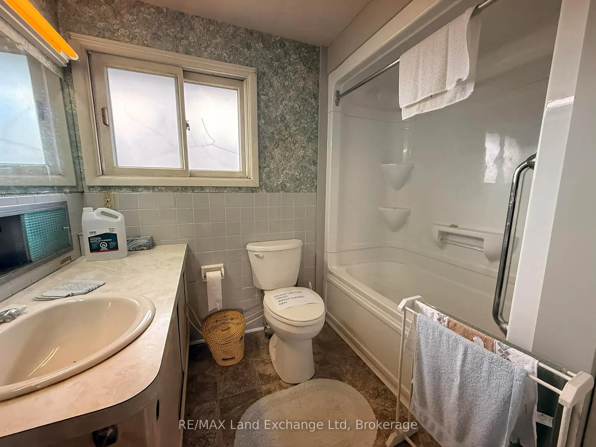 Photo 12 of 301 Summit Drive, North Huron, Wingham — HOMEH