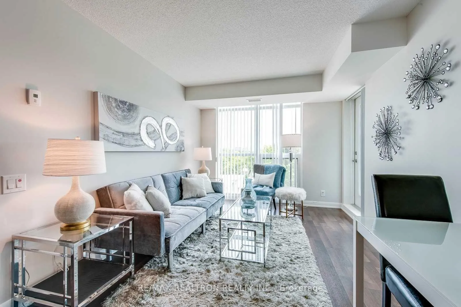 Photo 11 of Unit 609, 17 Anndale Drive, North York, Willowdale East — HOMEH