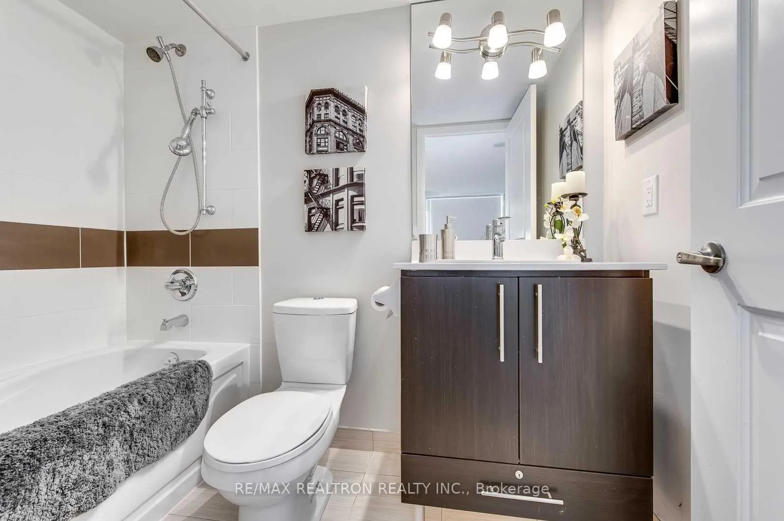 Photo 20 of Unit 609, 17 Anndale Drive, North York, Willowdale East — HOMEH