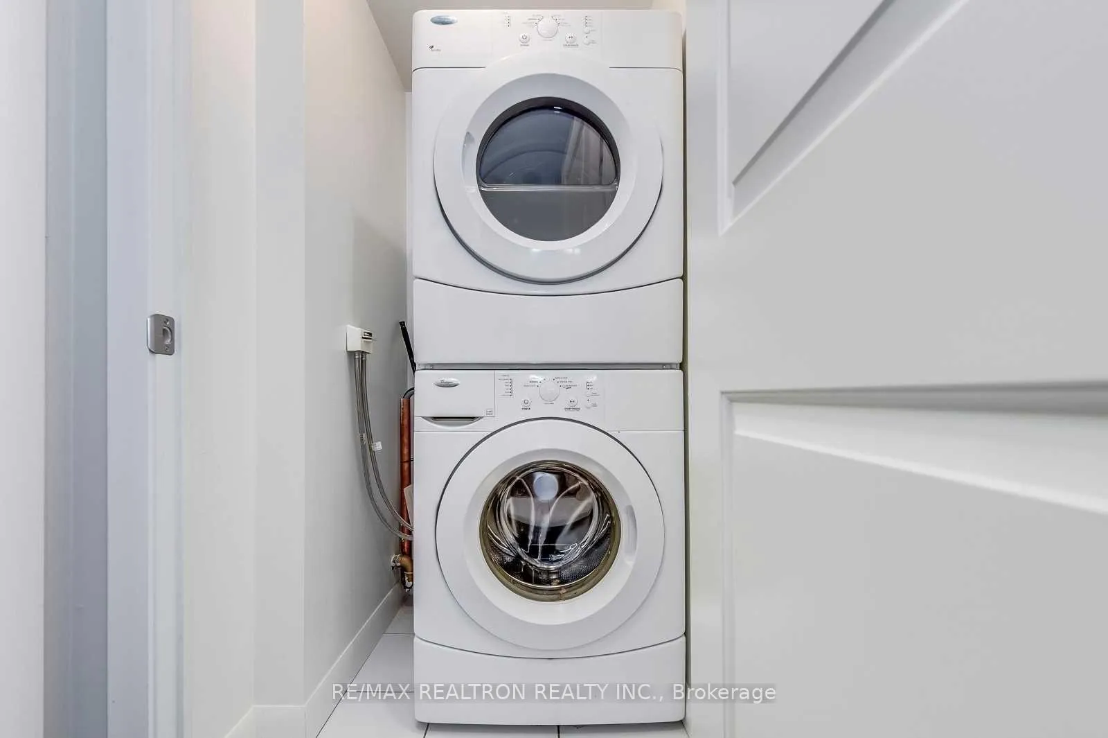 Photo 22 of Unit 609, 17 Anndale Drive, North York, Willowdale East — HOMEH
