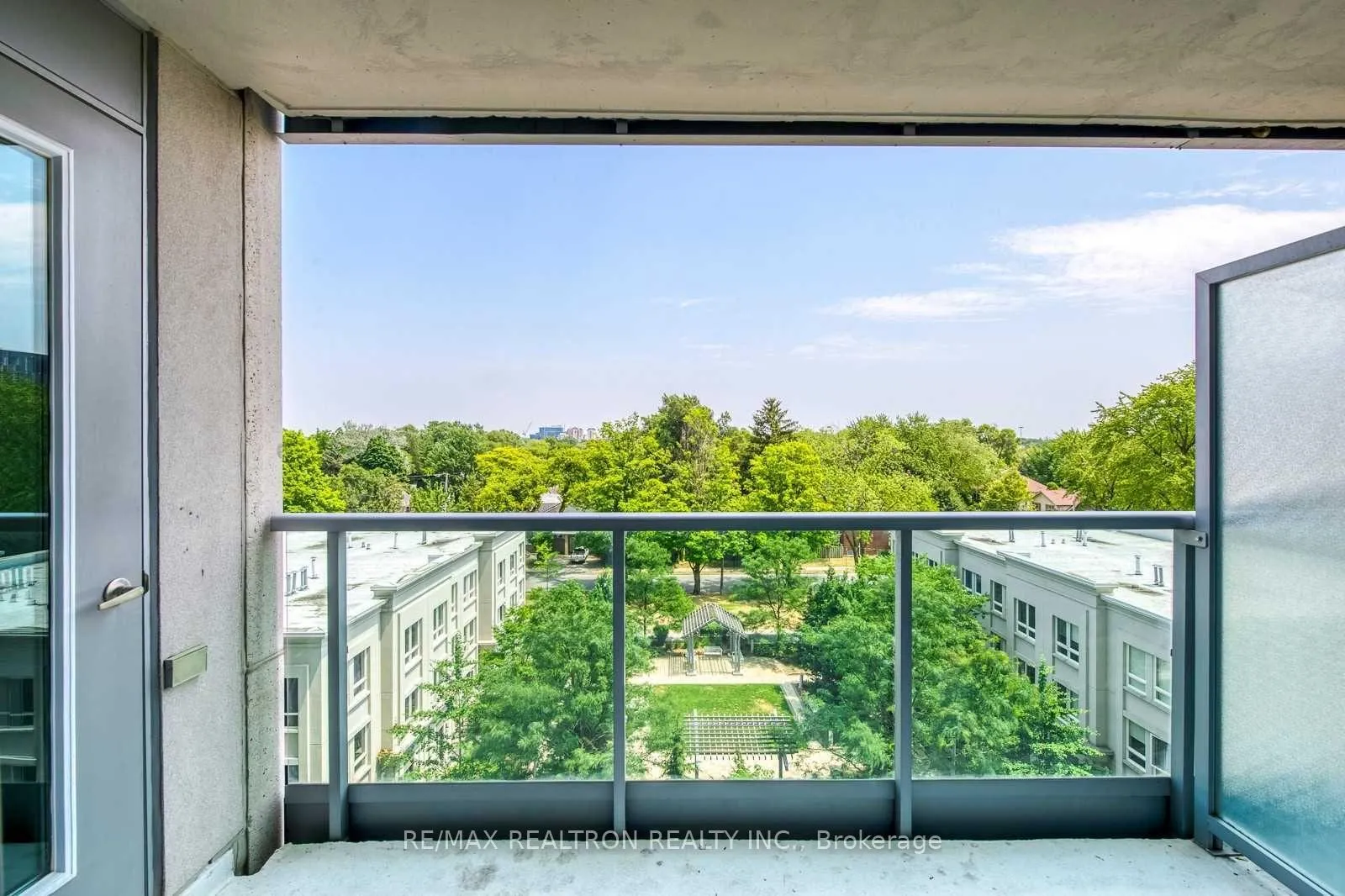Photo 23 of Unit 609, 17 Anndale Drive, North York, Willowdale East — HOMEH