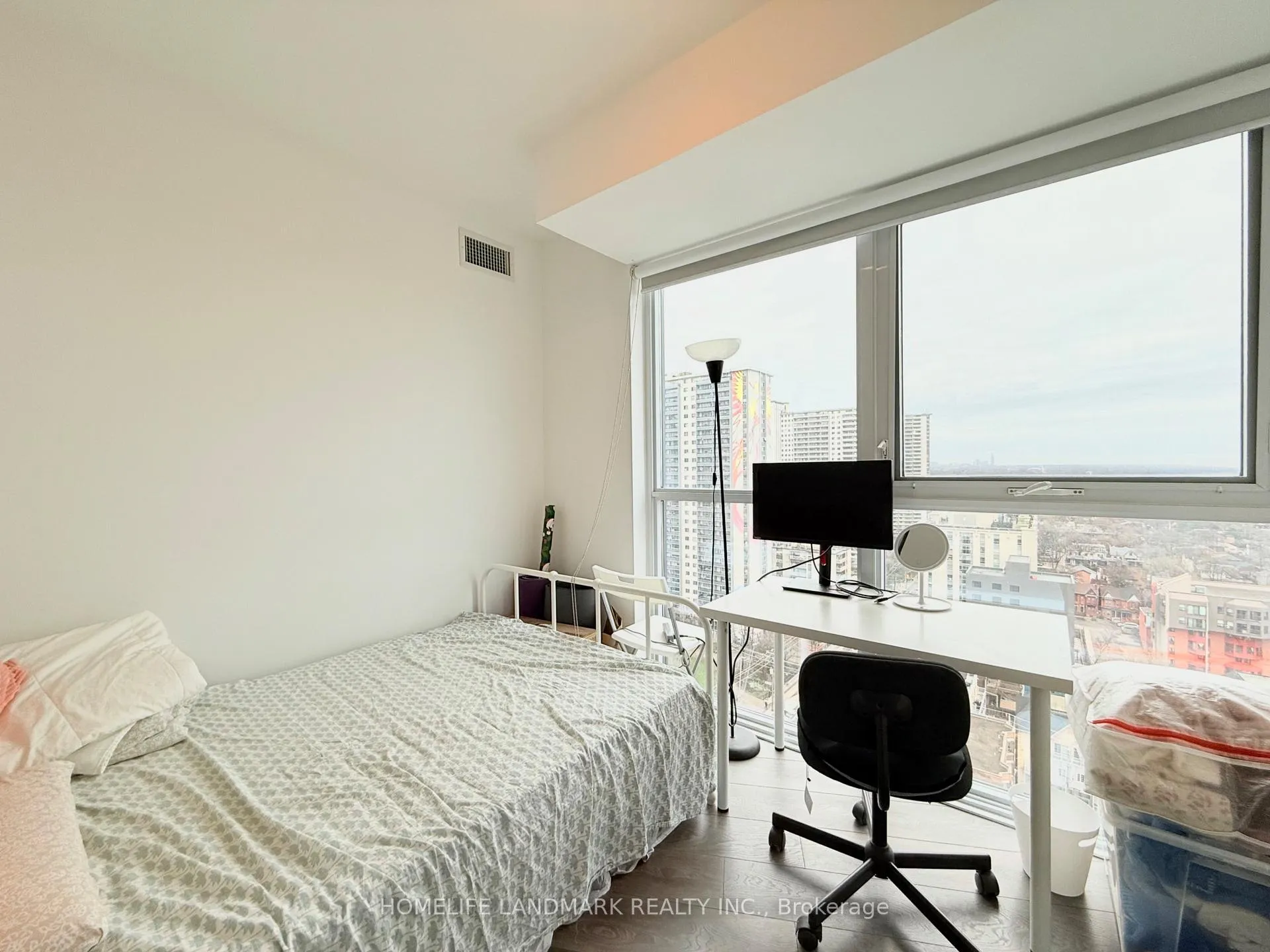 Photo 5 of Unit 1604, 159 Wellesley Street E, Toronto, Cabbagetown-South St. James Town — HOMEH