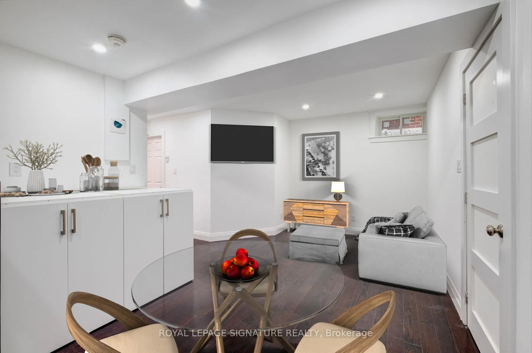 Photo 3 of Unit Lower, 36 Thyra Avenue, Toronto, Crescent Town — HOMEH