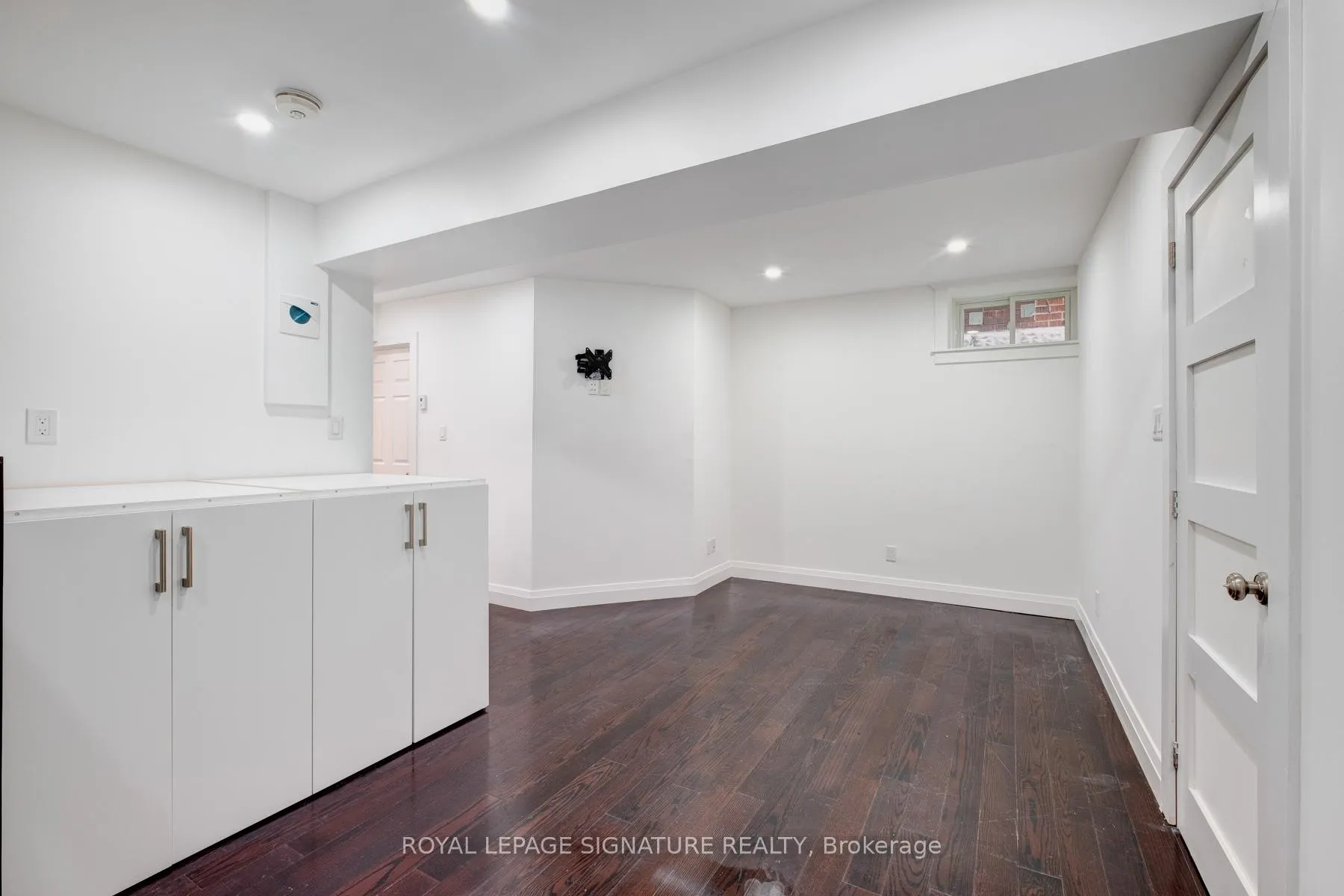 Photo 5 of Unit Lower, 36 Thyra Avenue, Toronto, Crescent Town — HOMEH