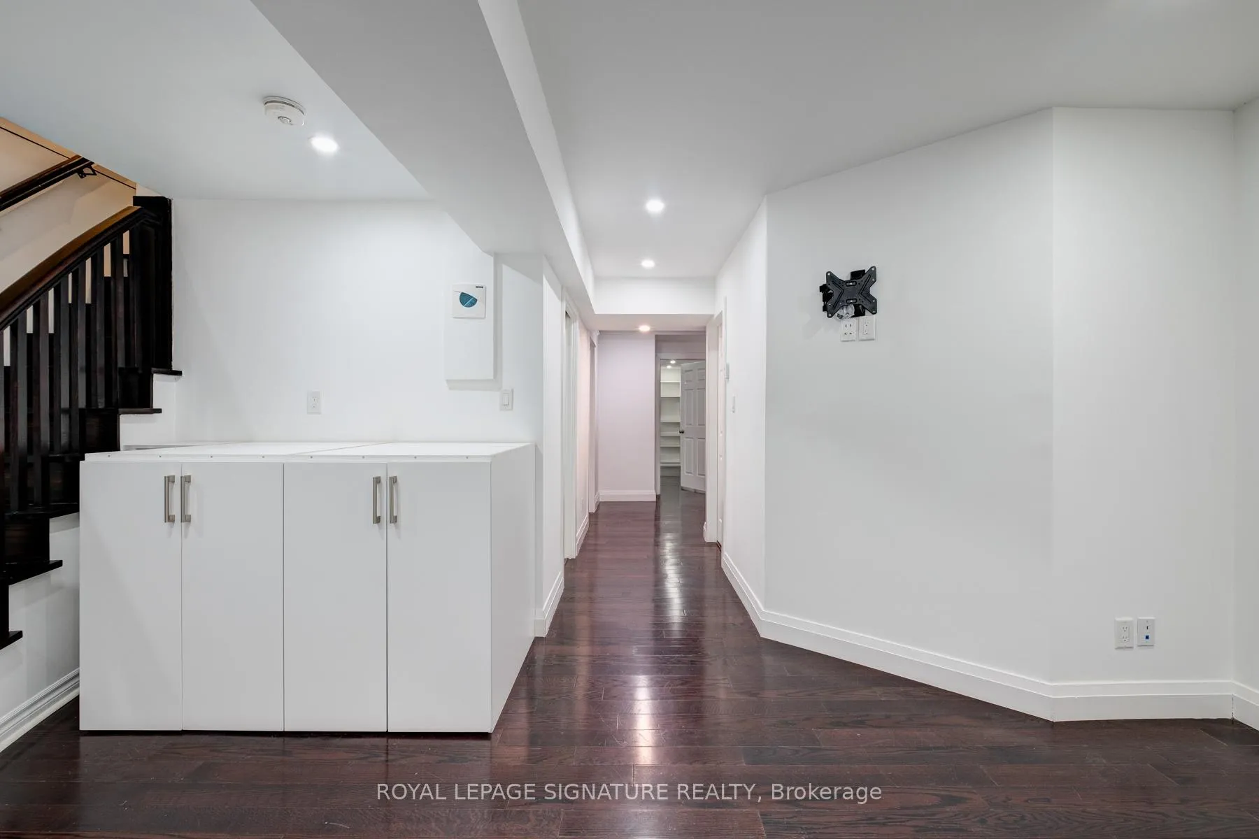 Photo 6 of Unit Lower, 36 Thyra Avenue, Toronto, Crescent Town — HOMEH