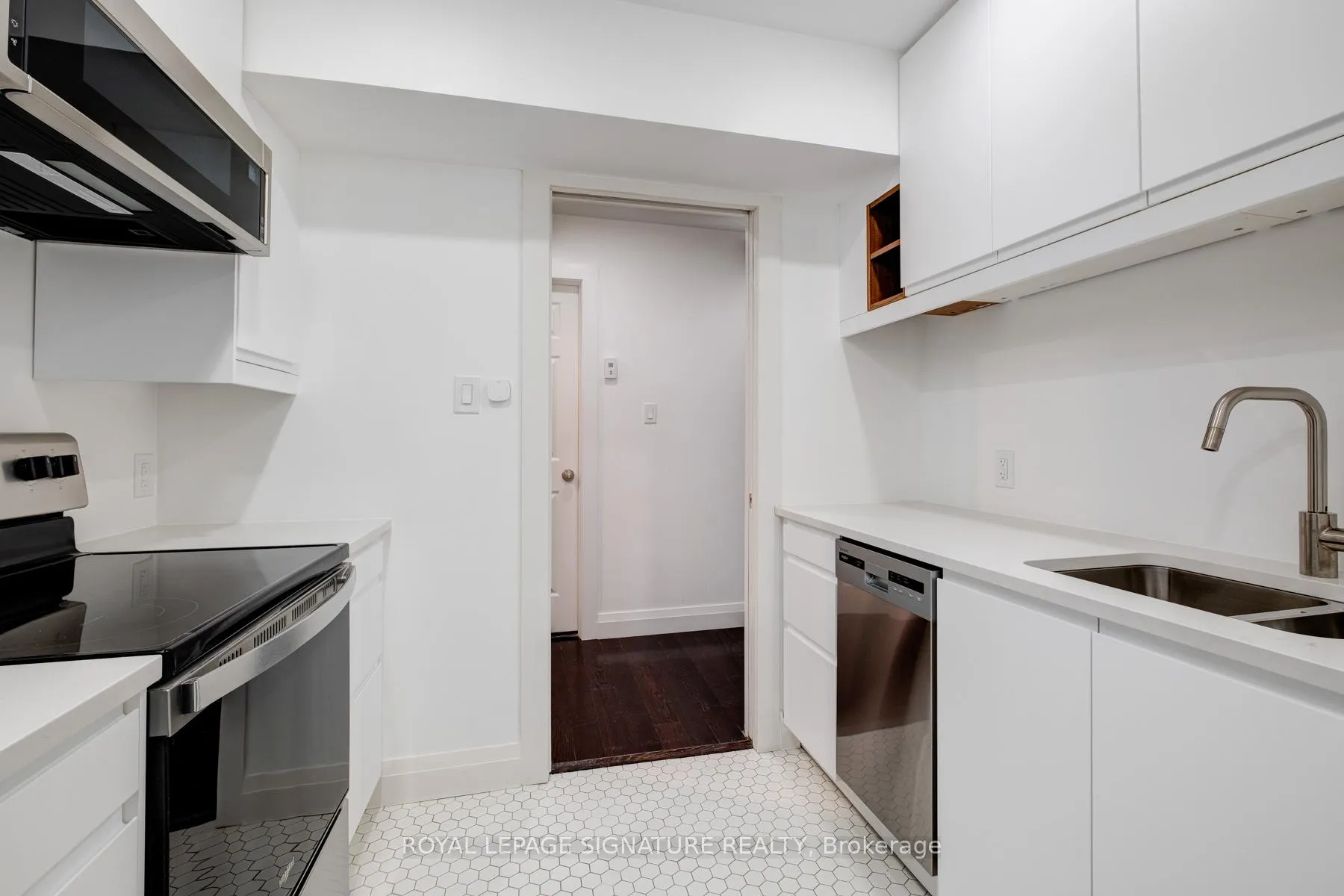Photo 9 of Unit Lower, 36 Thyra Avenue, Toronto, Crescent Town — HOMEH