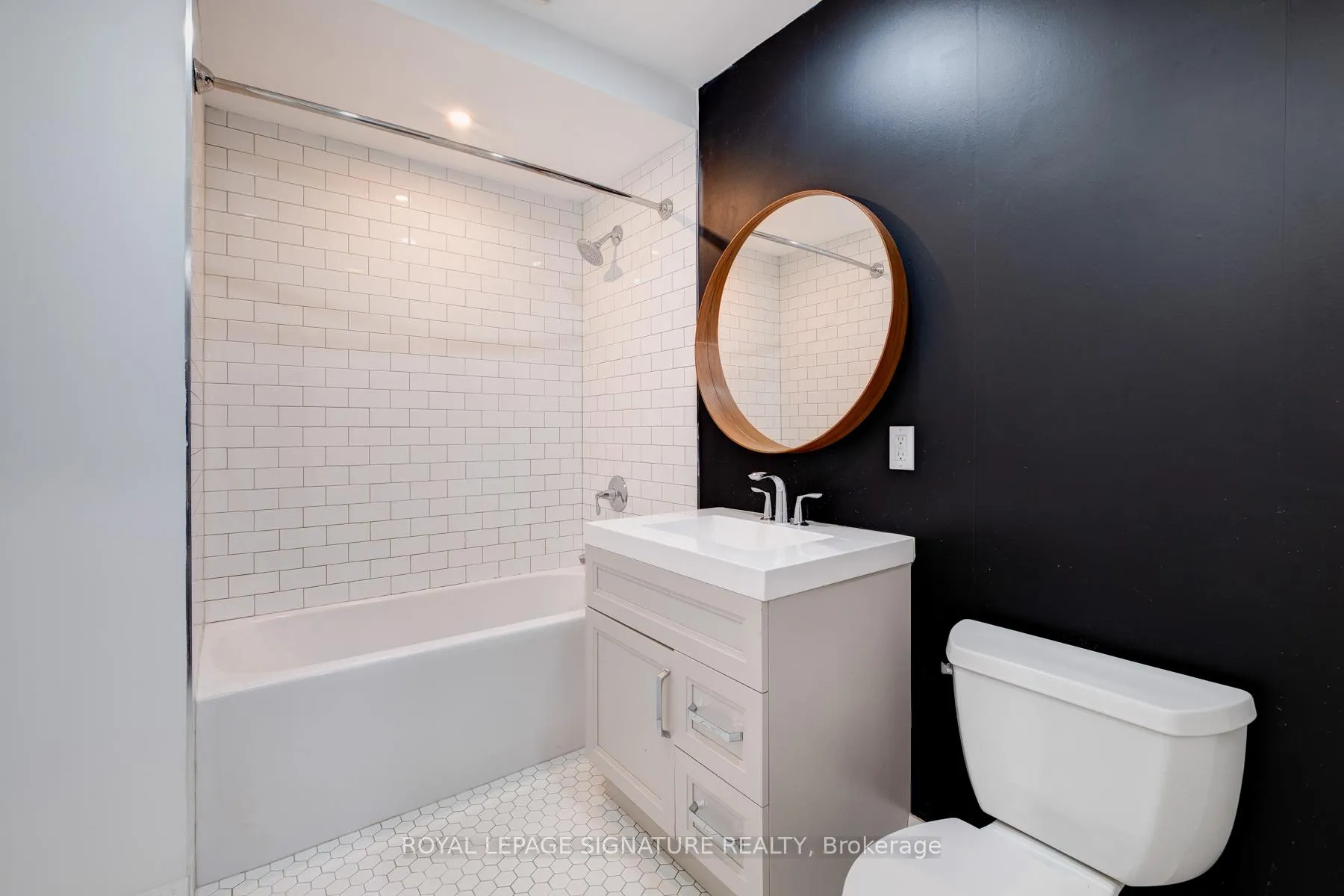Photo 16 of Unit Lower, 36 Thyra Avenue, Toronto, Crescent Town — HOMEH
